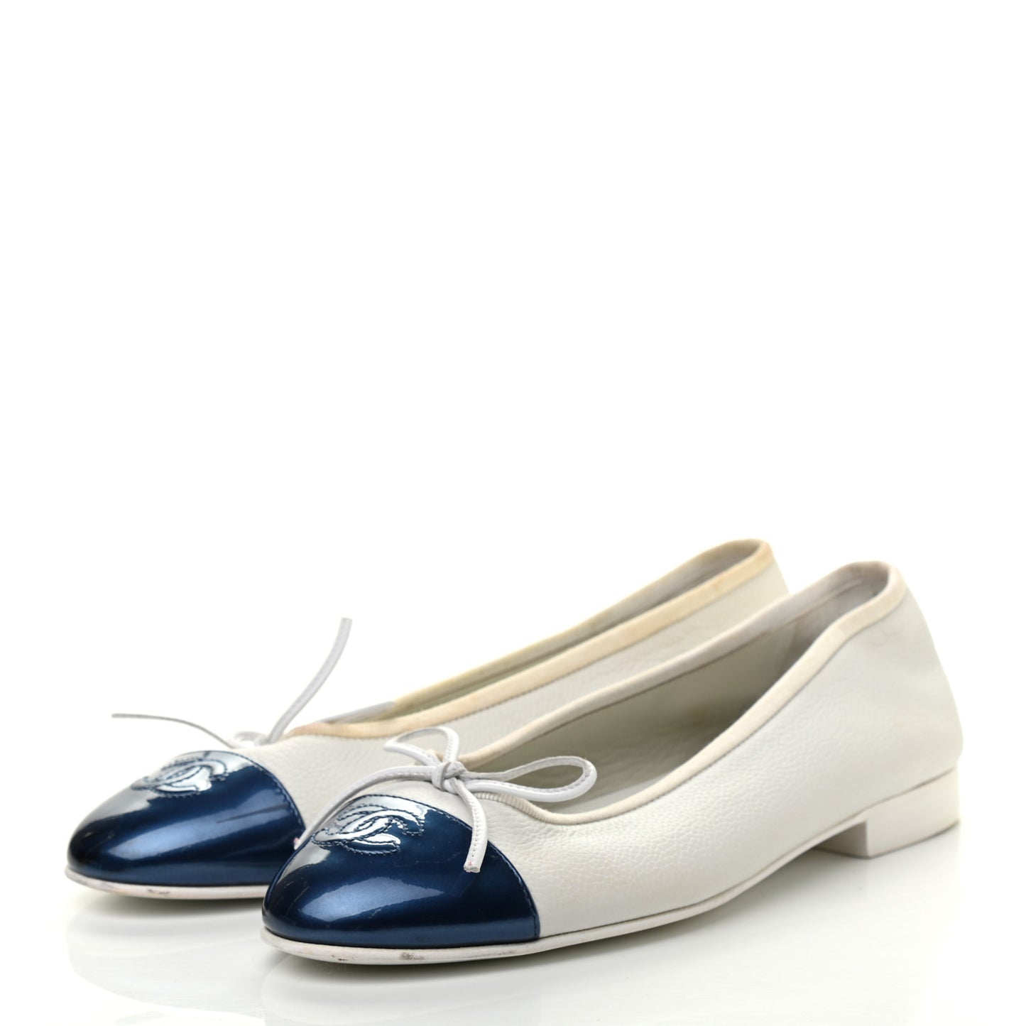 Calfskin Patent CC Cap Toe Ballerina Flats 37 White Blue