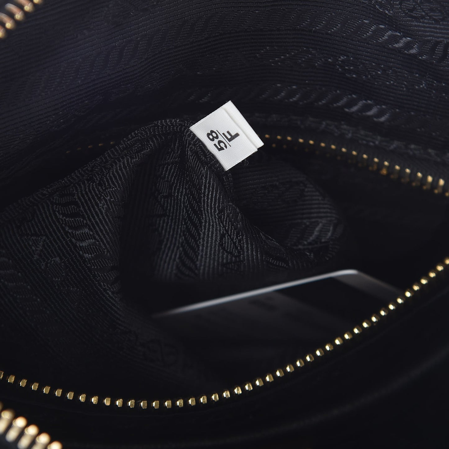 Tessuto Nylon Saffiano Flat Messenger Bag Black