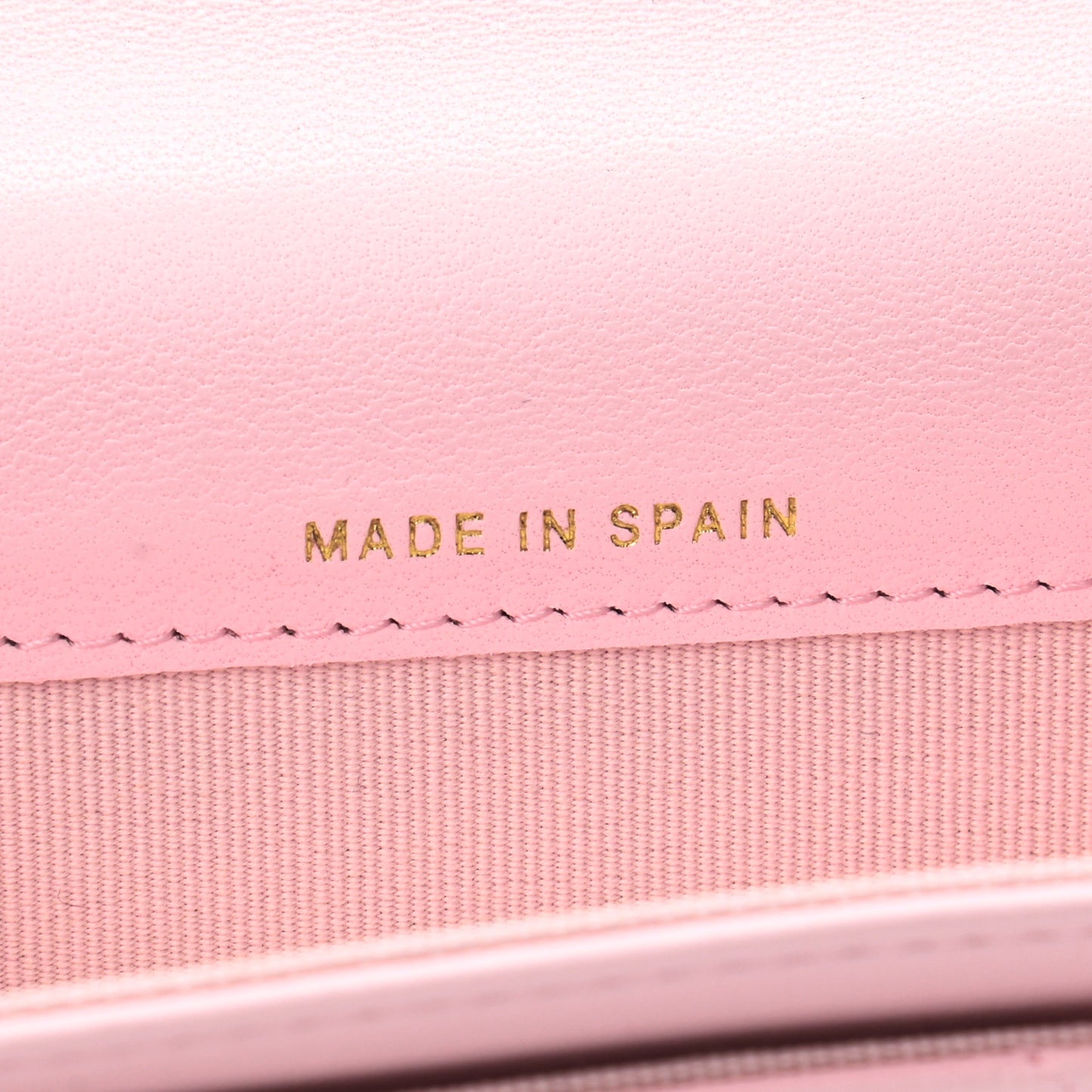 Shiny Goatskin Quilted Chanel 19 Flap Card Holder Light Pink