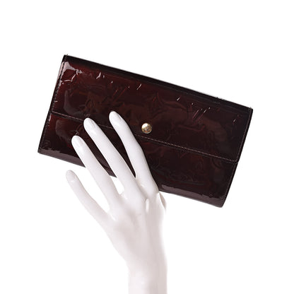 Louis Vuitton Vernis Sarah Wallet Amarante 2 of 10