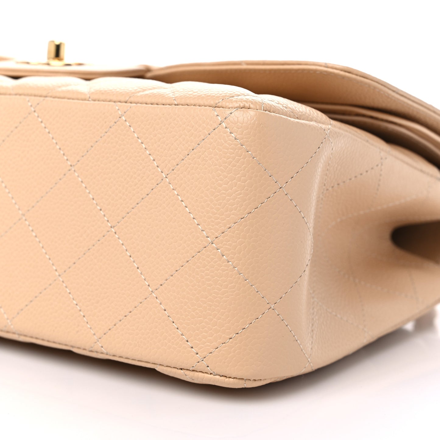 Caviar Quilted Jumbo Double Flap Beige Clair