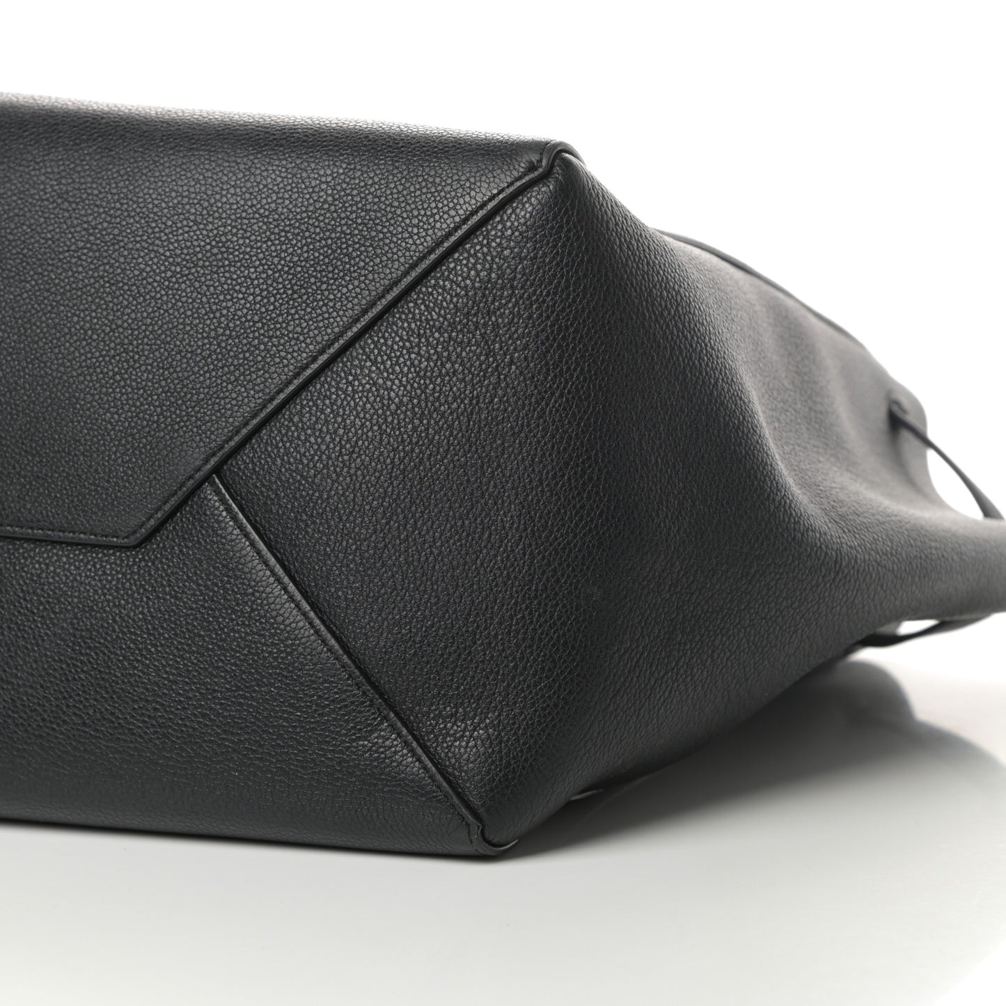 Soft Grained Calfskin Small Belt Cabas Phantom Black