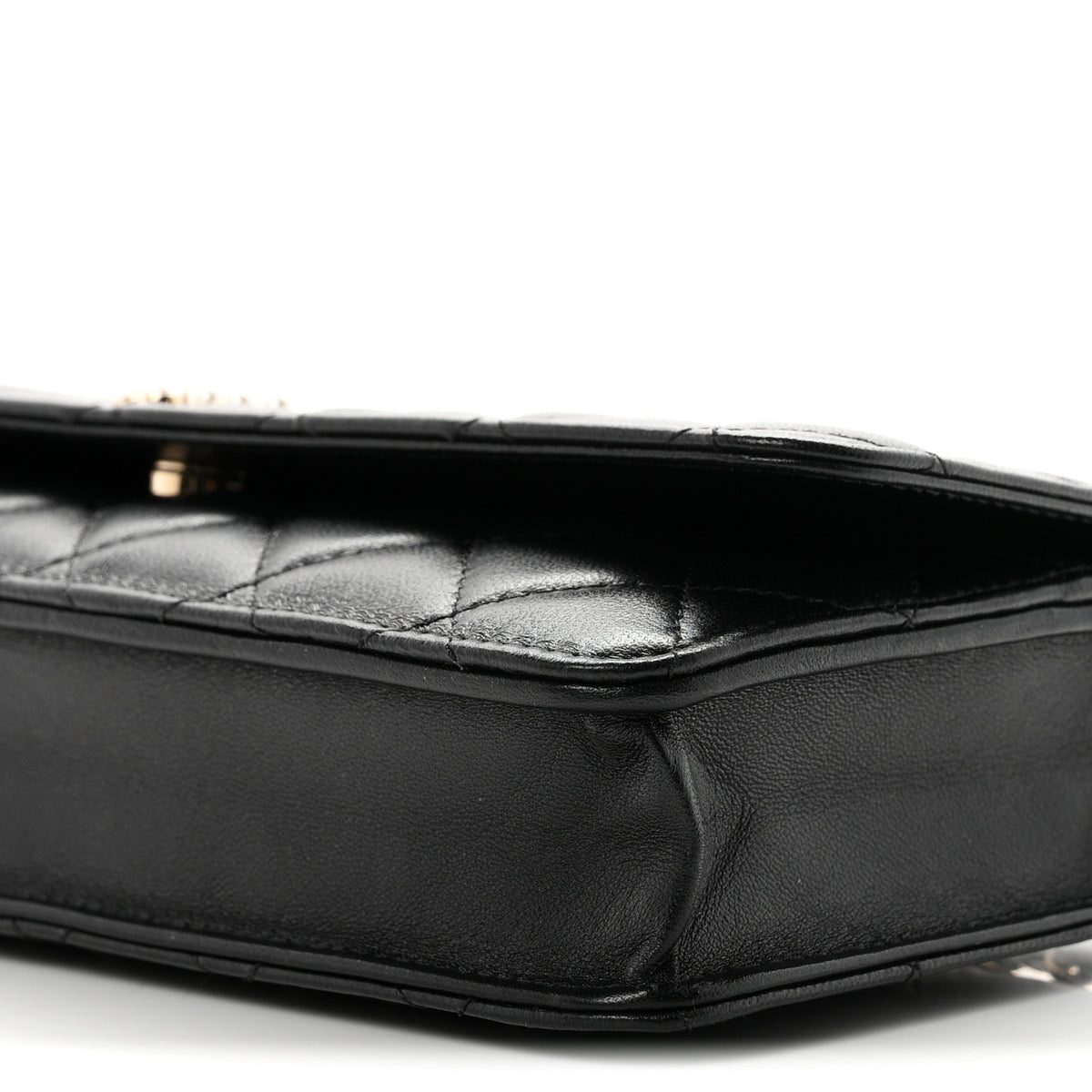 Lambskin Quilted Pearl CC Flap Clutch Black