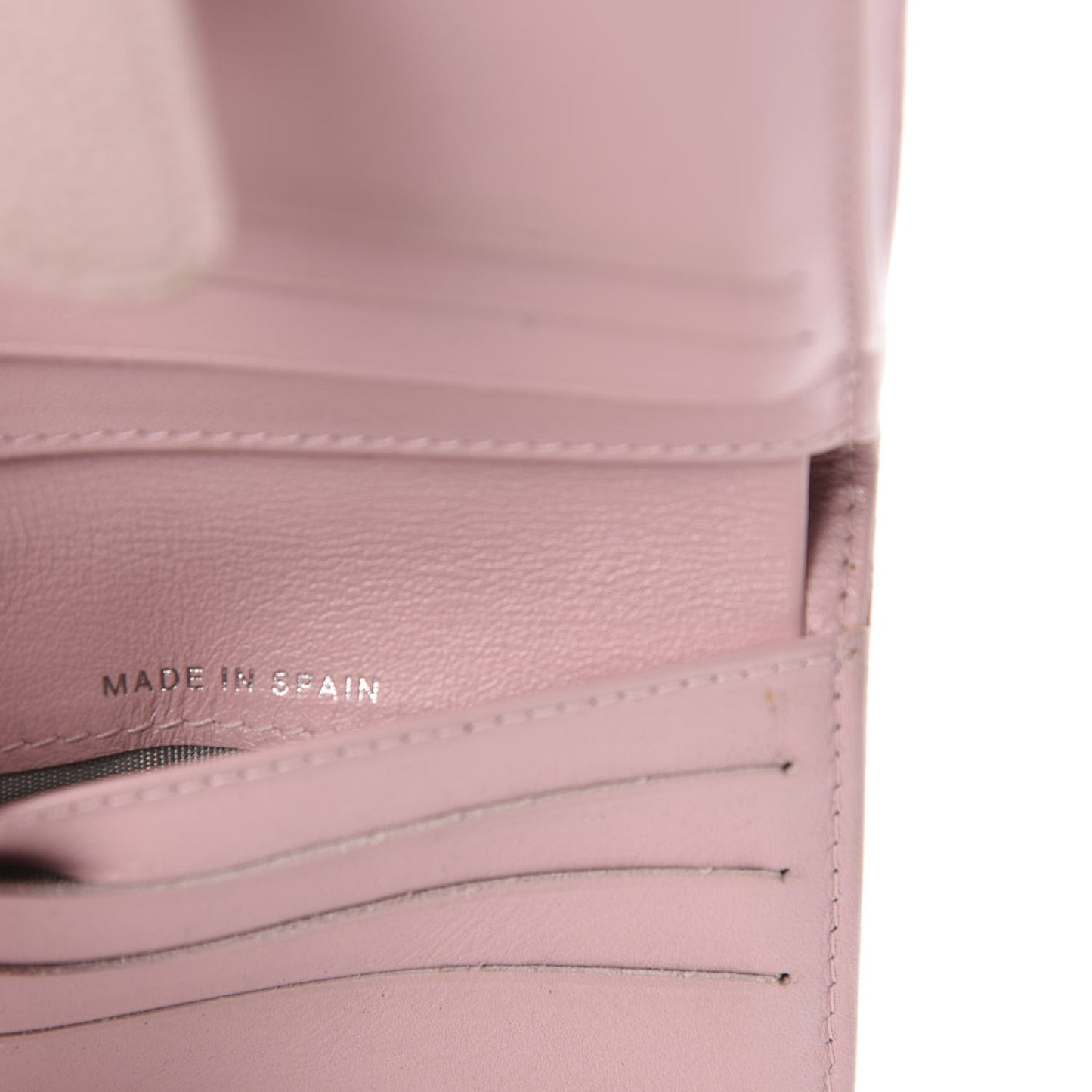 Caviar Timeless CC Compact French Wallet Pink