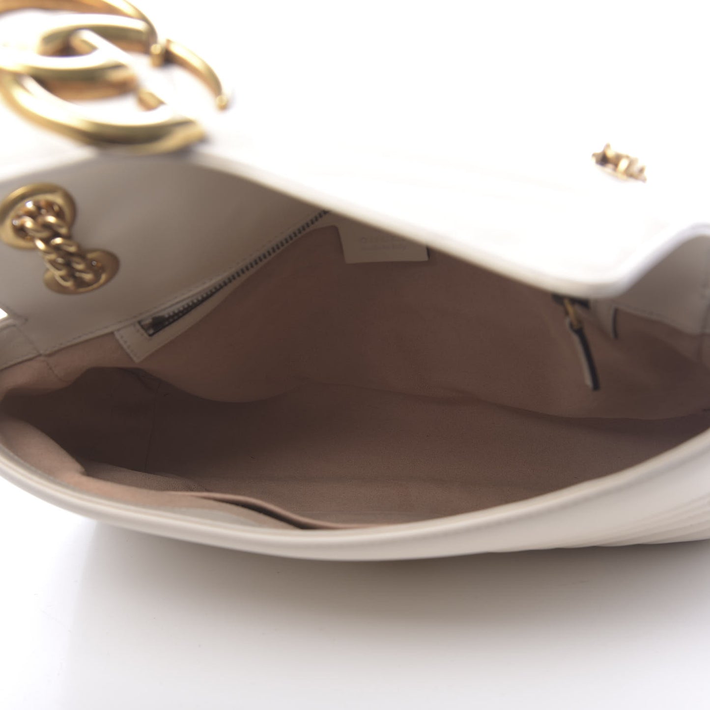 Calfskin Matelasse Medium GG Marmont Shoulder Bag White