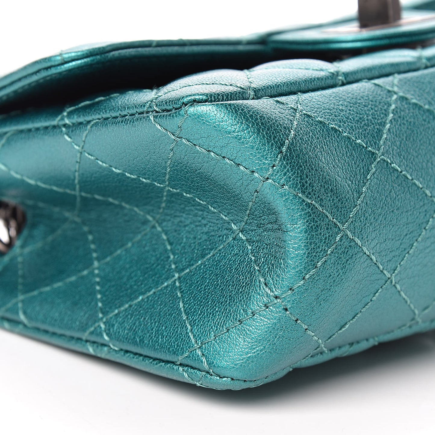 Metallic Sheepskin Quilted 2.55 Reissue Mini Flap Green
