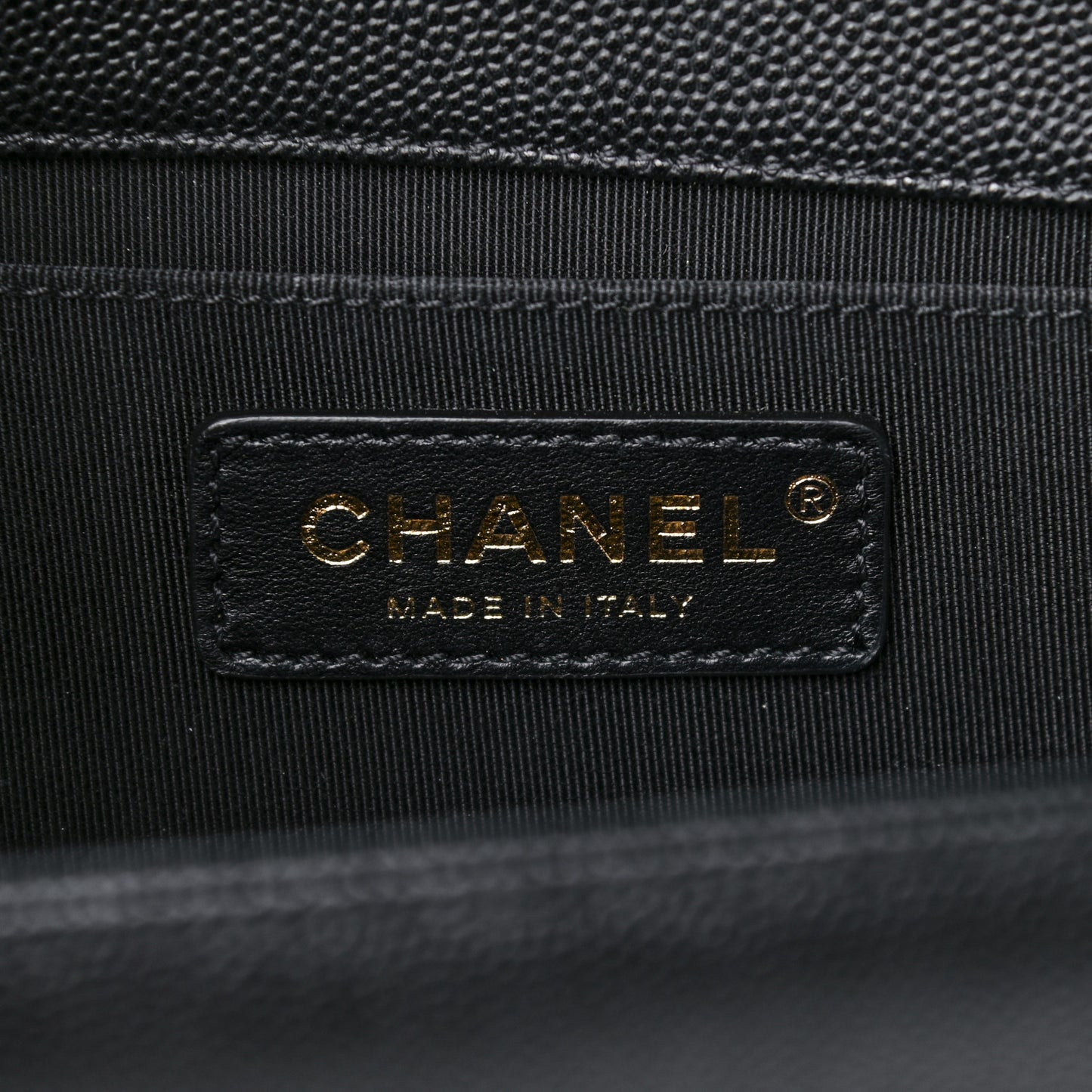 Caviar Quilted Medium Boy Flap Black
