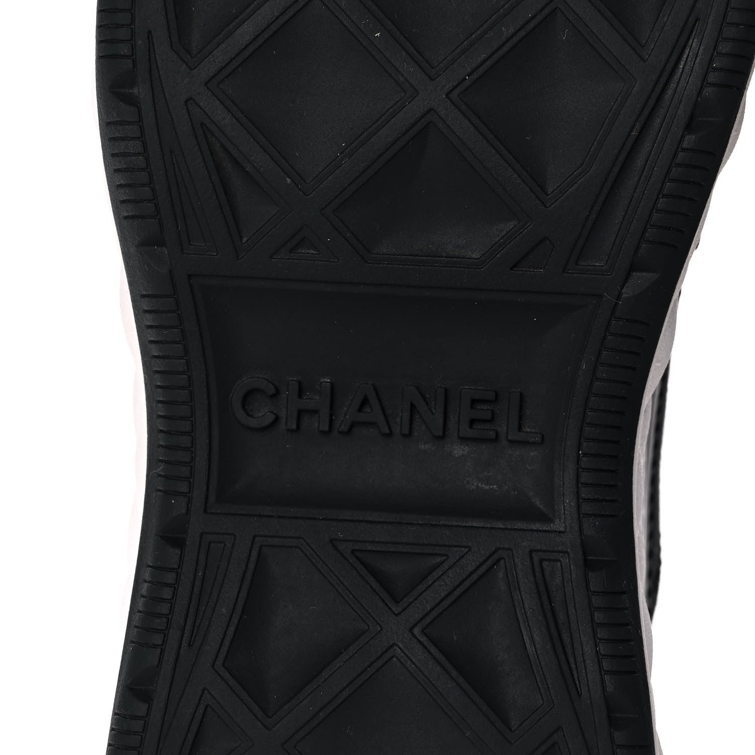 Chanel Velvet Calfskin Mixed Fibers CC Sneakers 38 Black 6 of 9