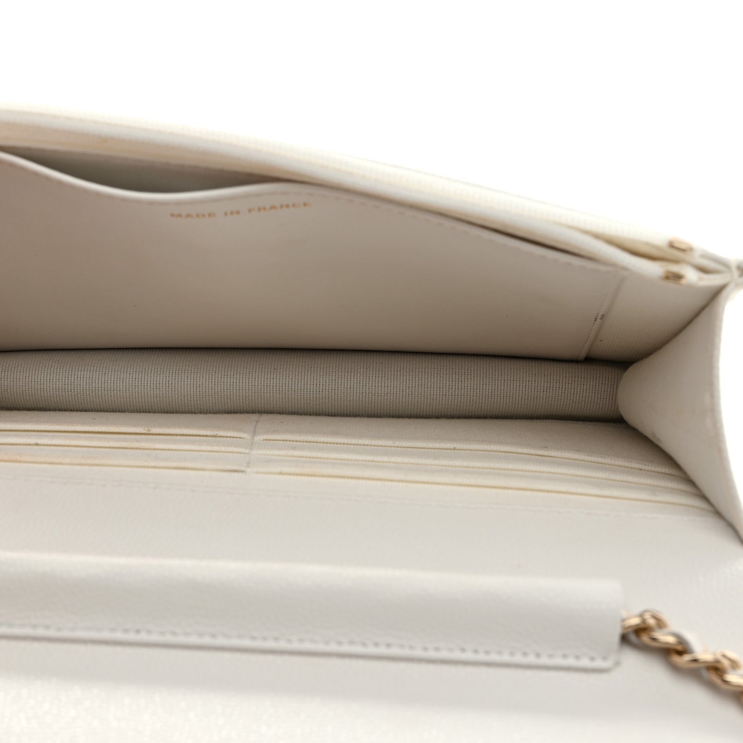 Caviar Quilted Wallet on Chain WOC White