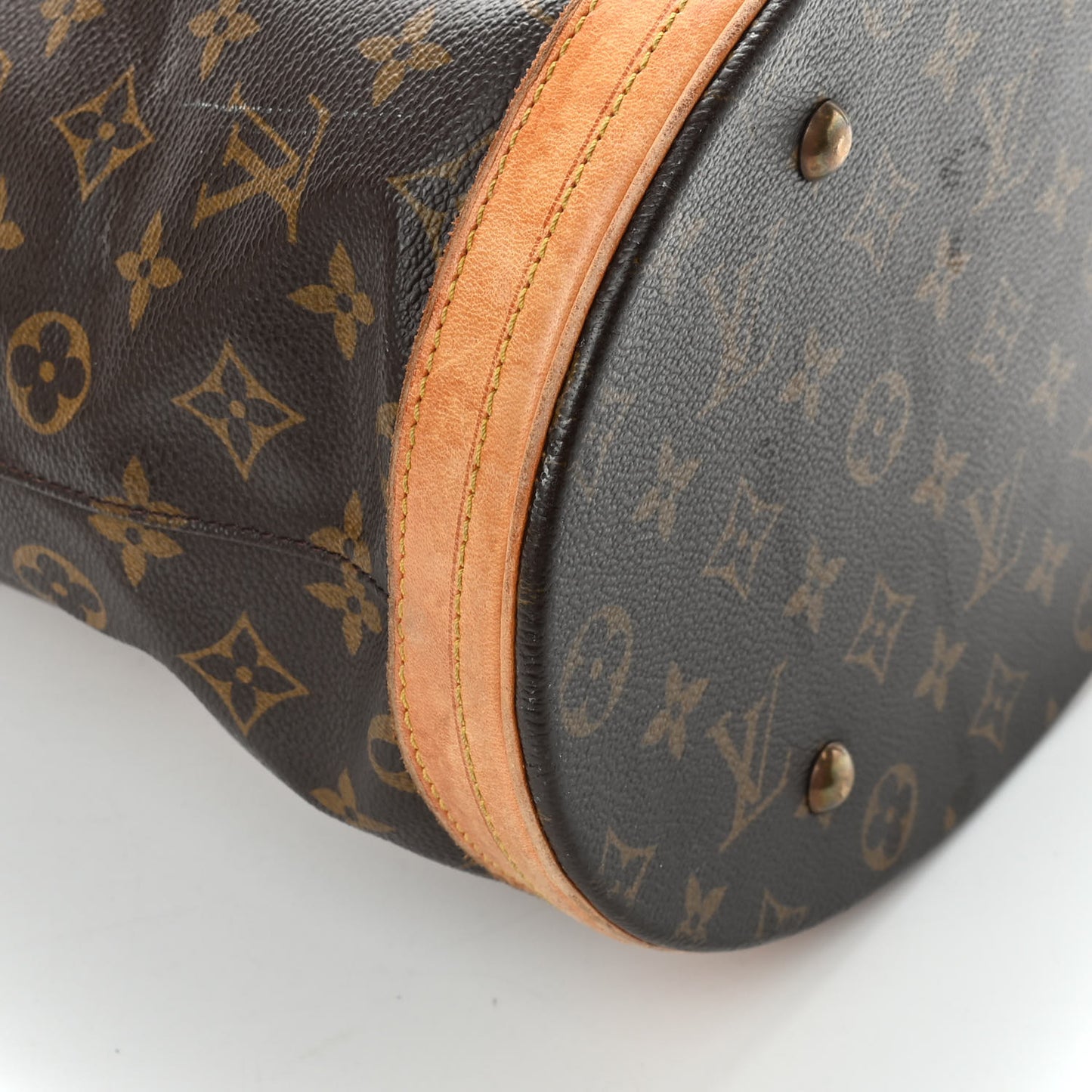 Monogram Bucket 27