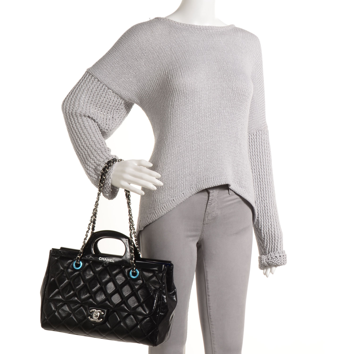 Chanel Glazed Calfskin CC Delivery Small Tote Black 2 of 8