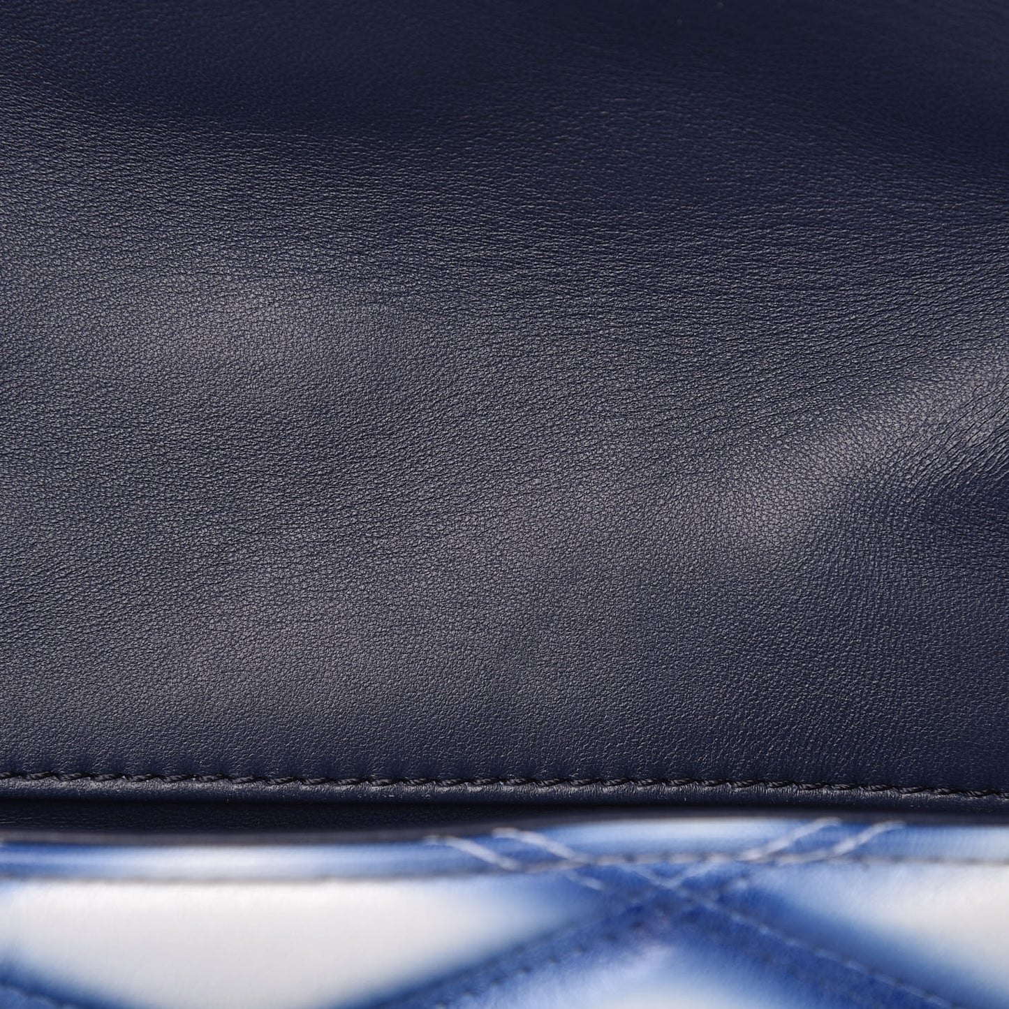 Lambskin Malletage Contraste GO-14 PM Blue
