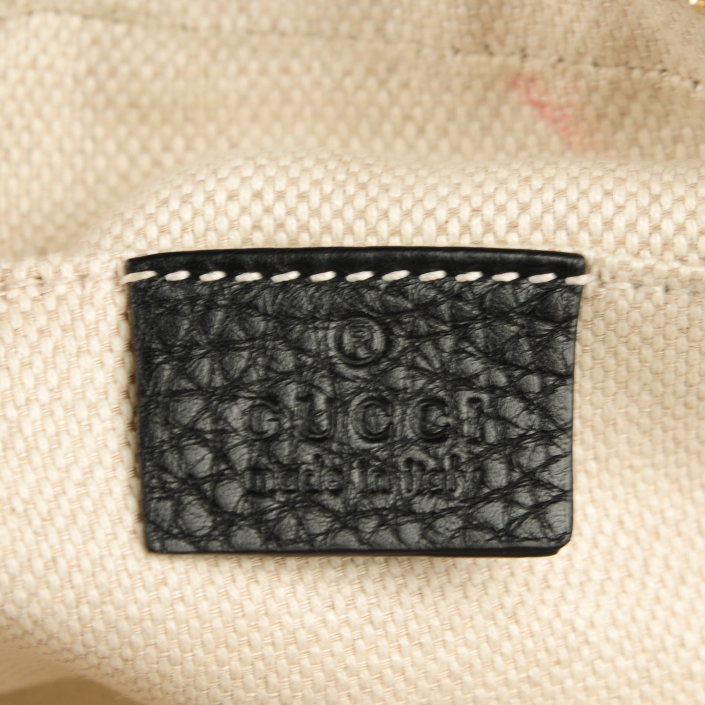 Pebbled Calfskin Small Soho Disco Bag Black