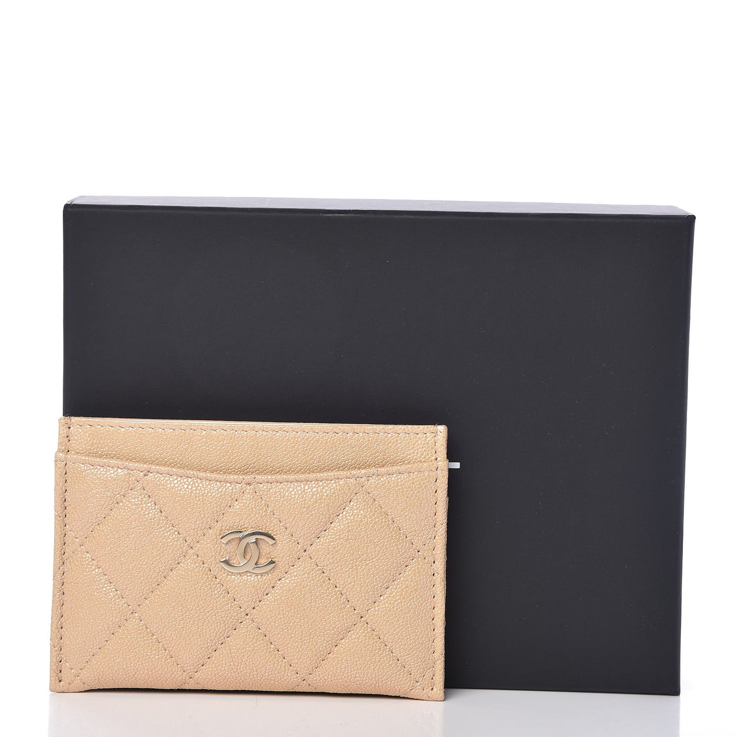 Iridescent Caviar Quilted Card Holder Beige