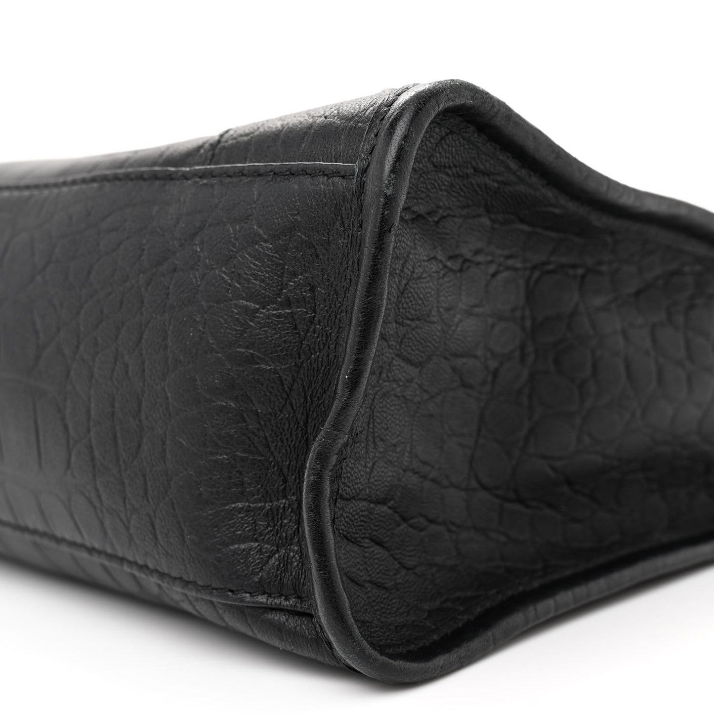Matte Supple Lambskin Crocodile Embossed Classic Black Hardware S City Black