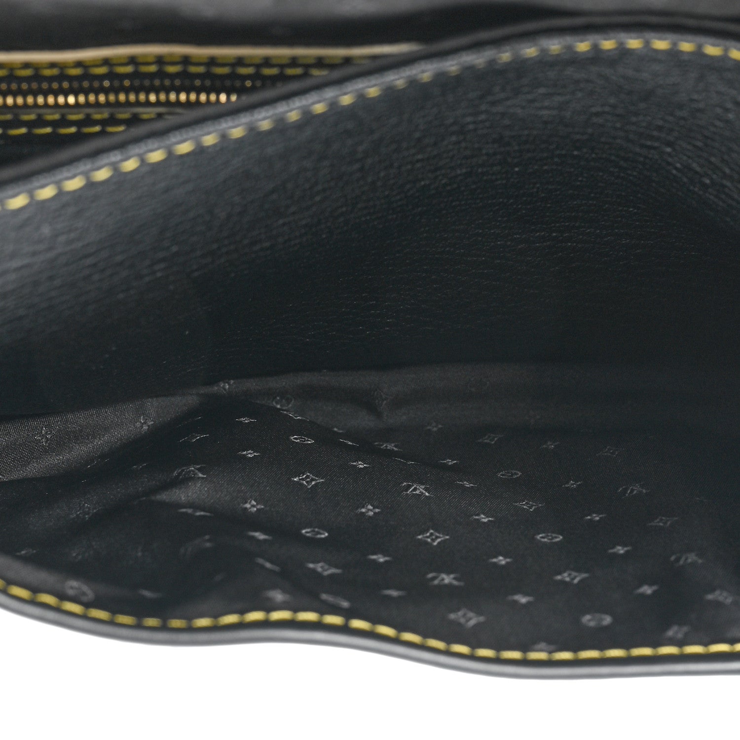 Louis Vuitton Suhali Le Confident Black 5 of 12