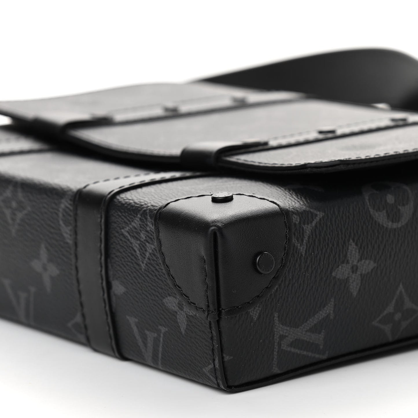 Monogram Eclipse Trunk Messenger