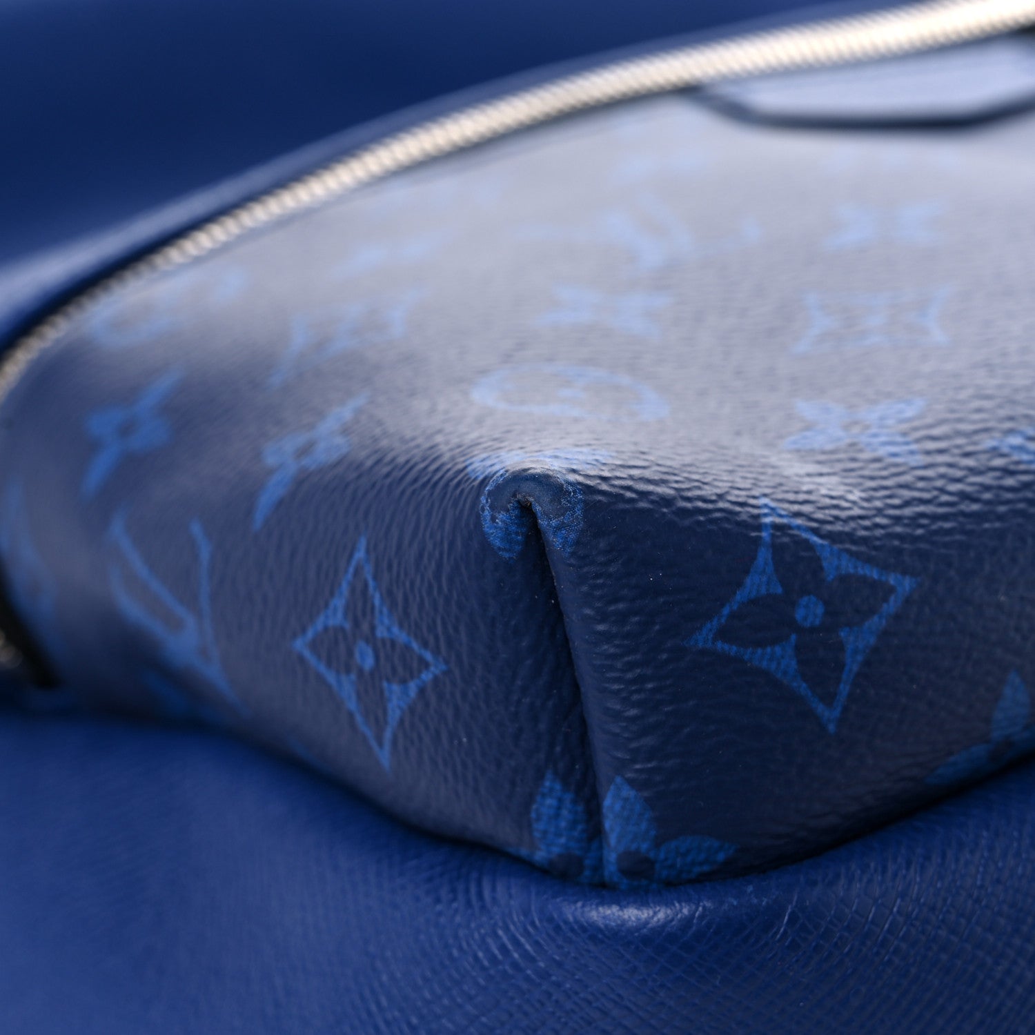 Louis Vuitton Taiga Monogram Discovery Backpack PM Cobalt 7 of 12