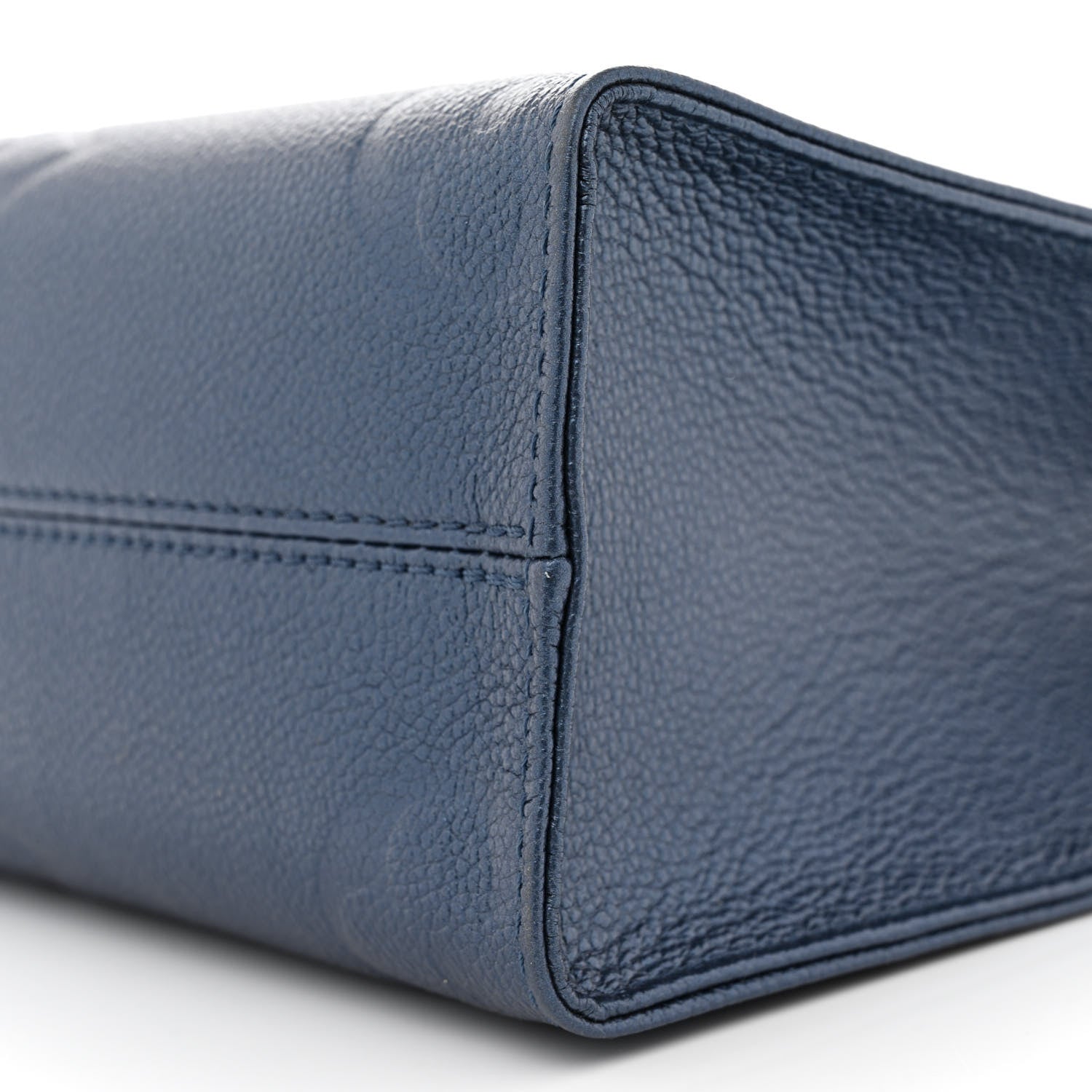 Louis Vuitton Empreinte Monogram Giant Onthego PM Navy Nacre 8 of 8