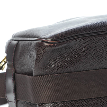 Louis Vuitton Taiga Reporter Messenger Grizzli 13 of 16