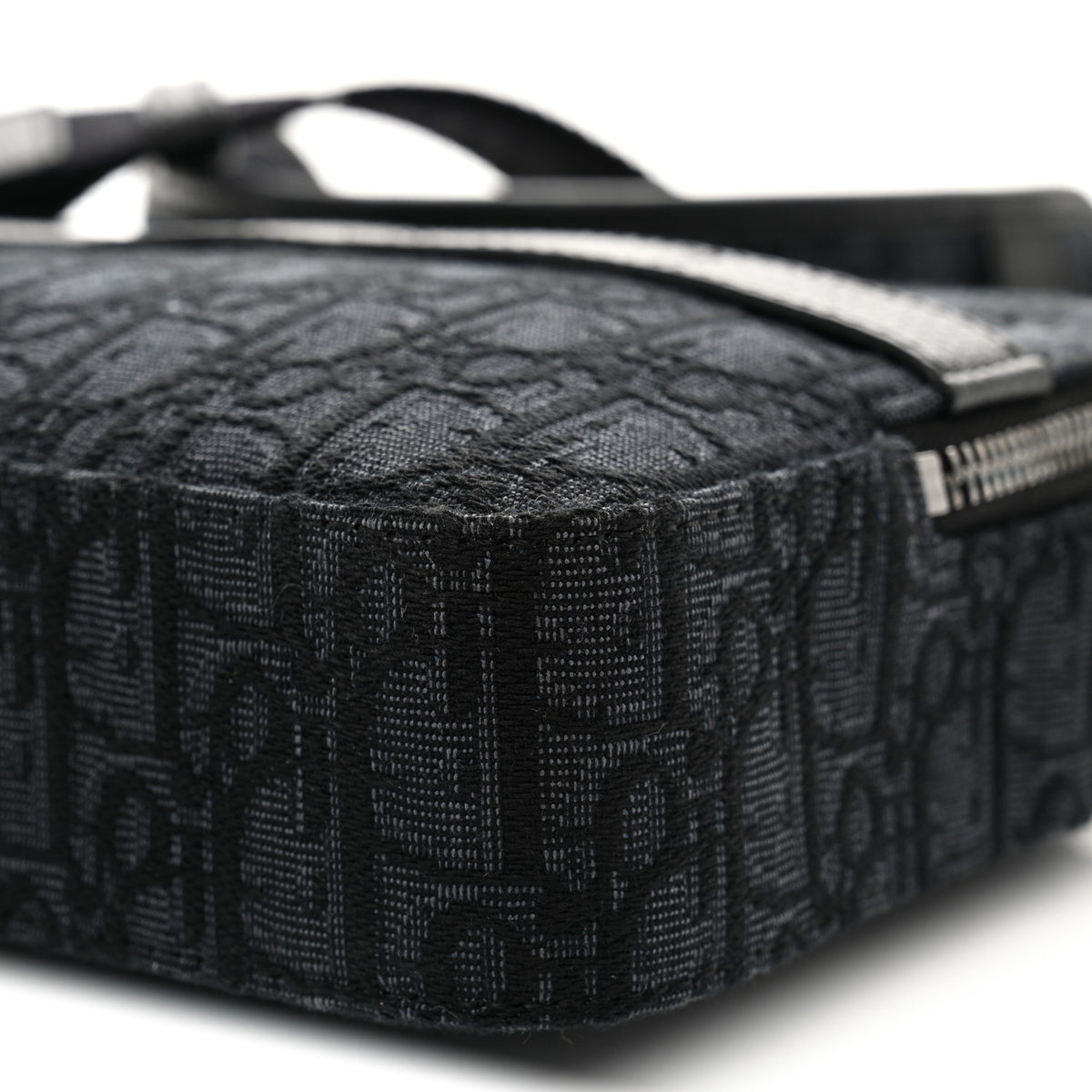 HOMME Oblique Safari Messenger Black
