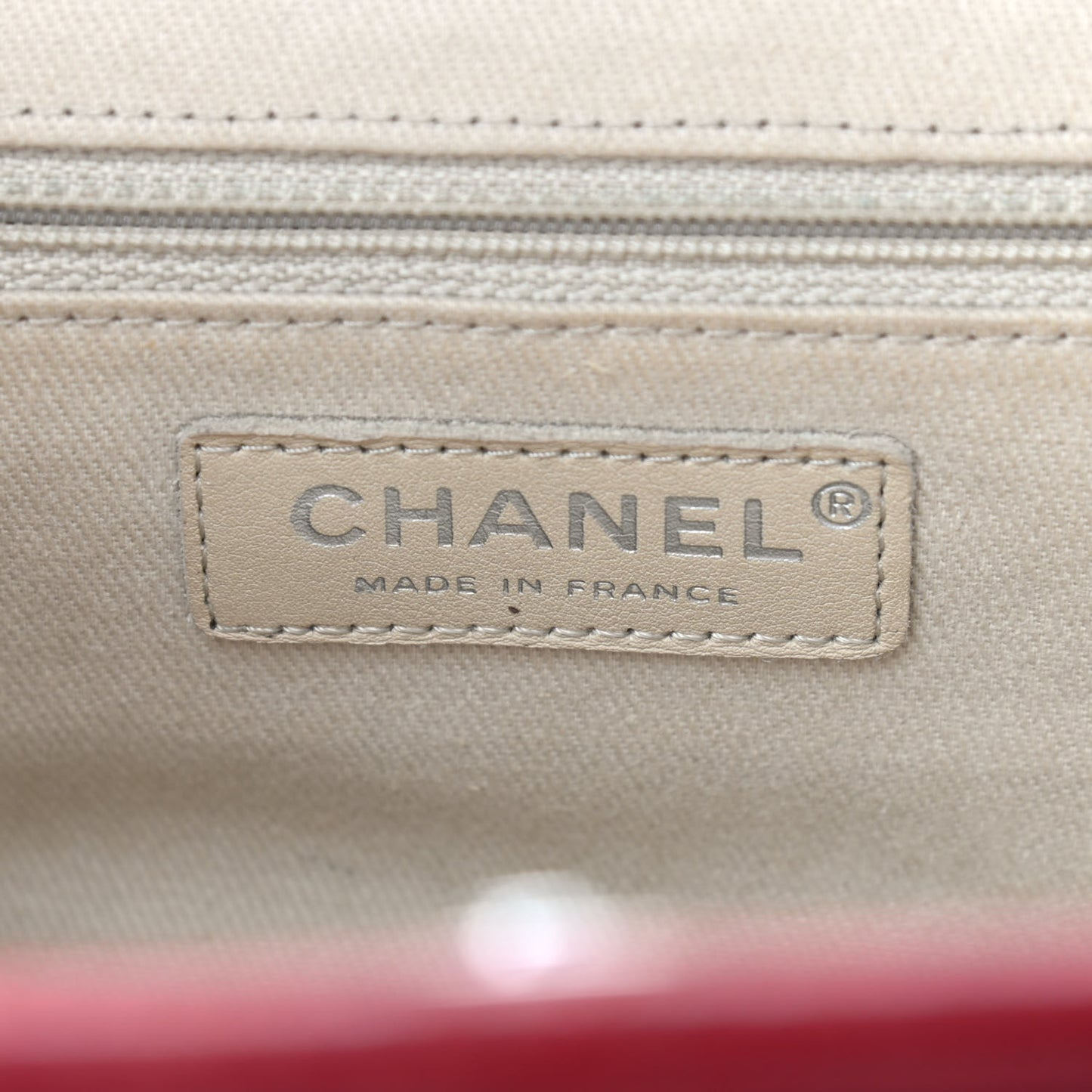Caviar Quilted Timeless CC Shopping Tote Red