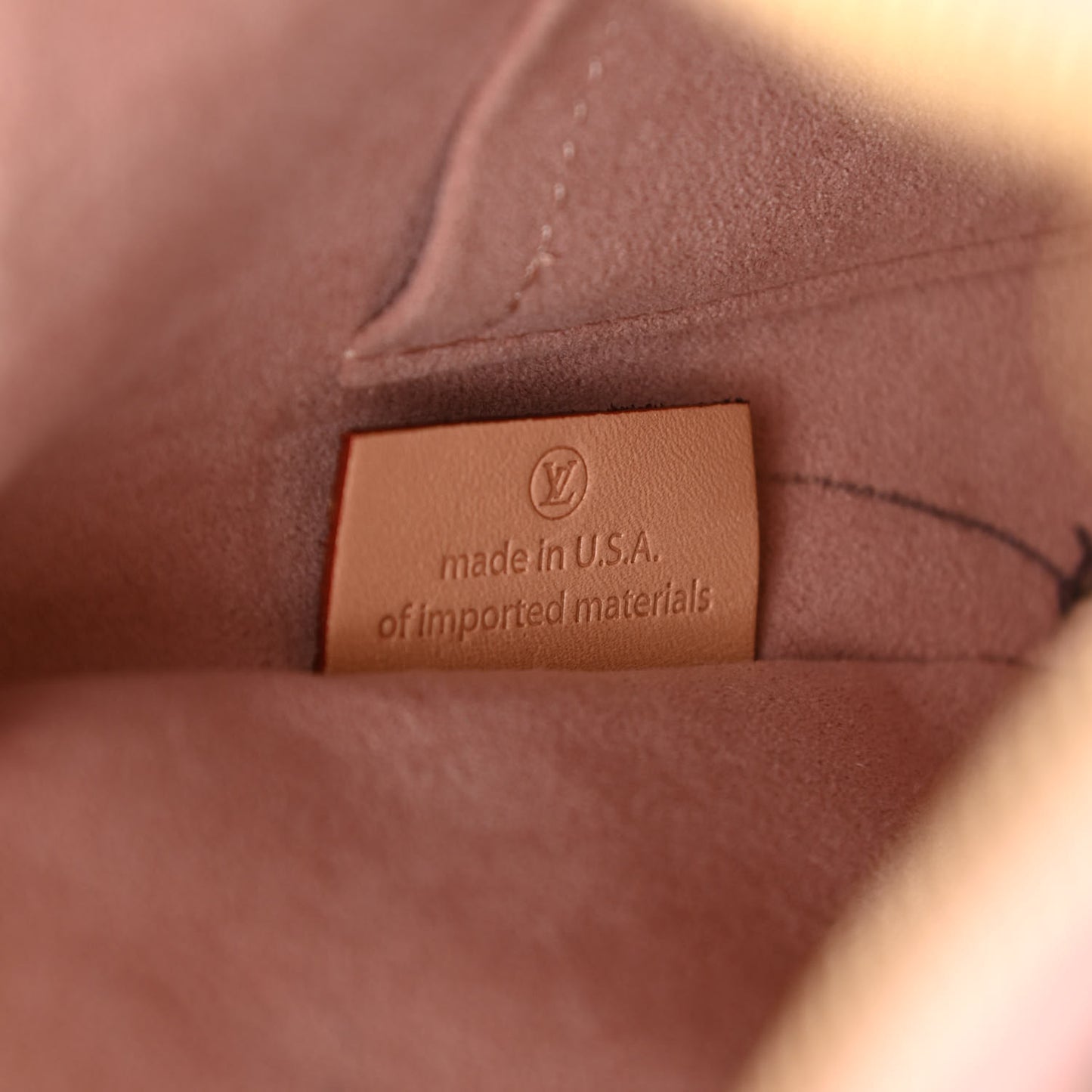 Monogram V Tote BB Rose Poudre