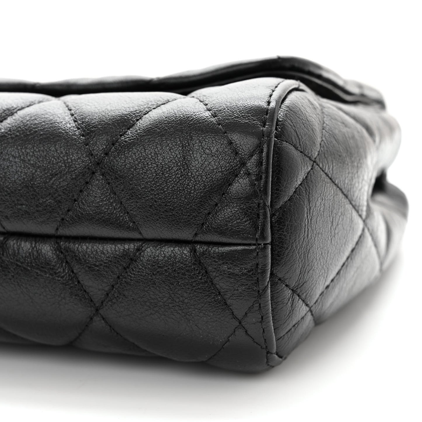 Shiny Buffalo Medium Lily Flap Black