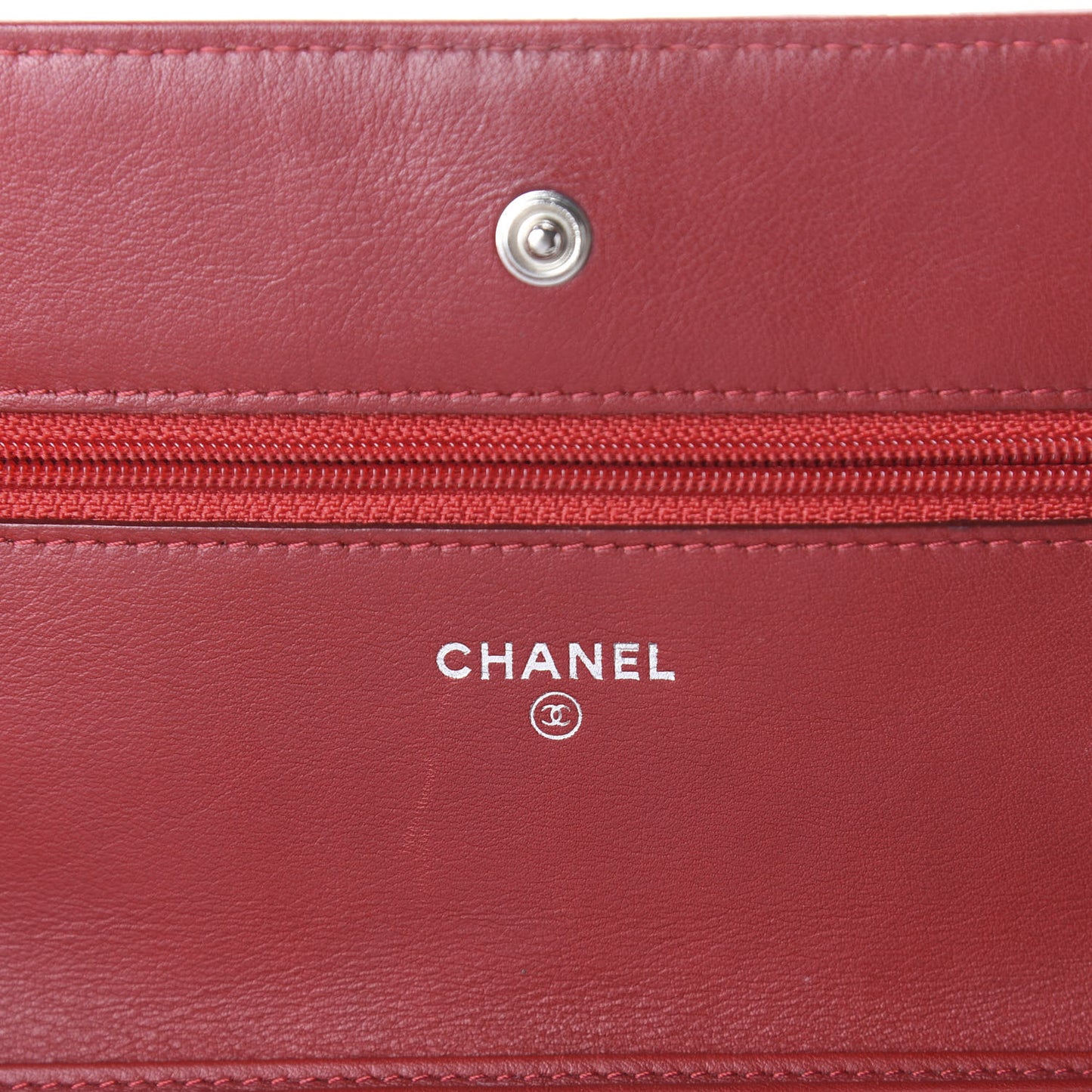 Patent Quilted Wallet On Chain WOC Red