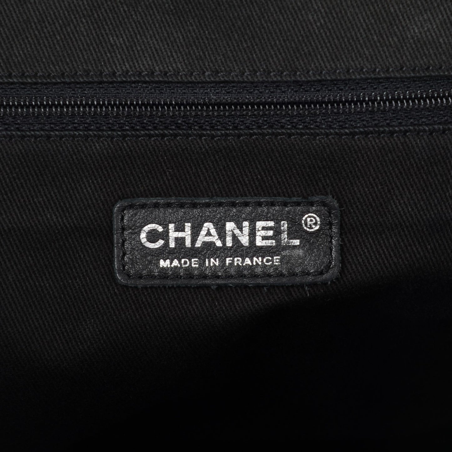 Lambskin Quilted 8 Knots Tote Black