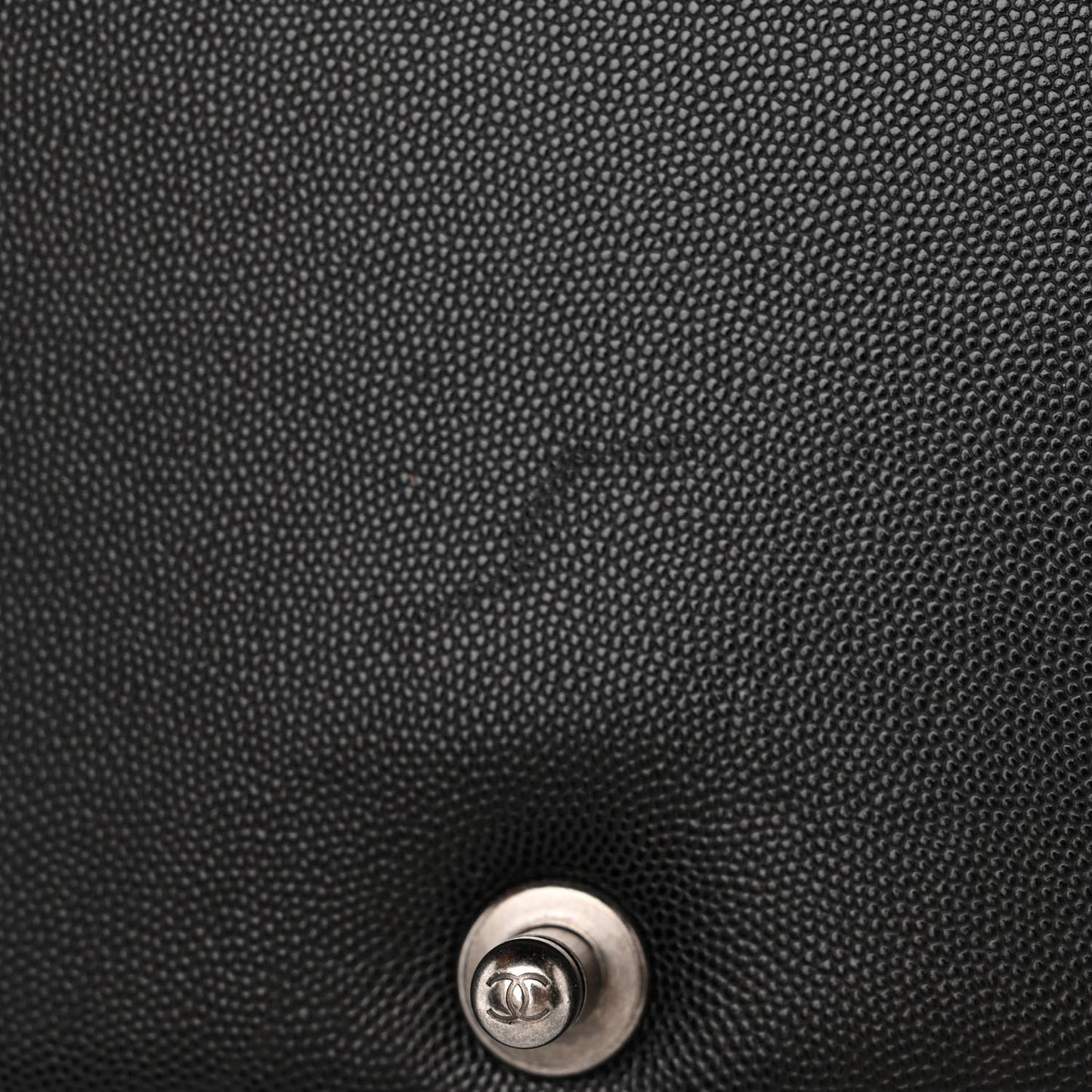 Caviar Quilted Large Boy Flap Black