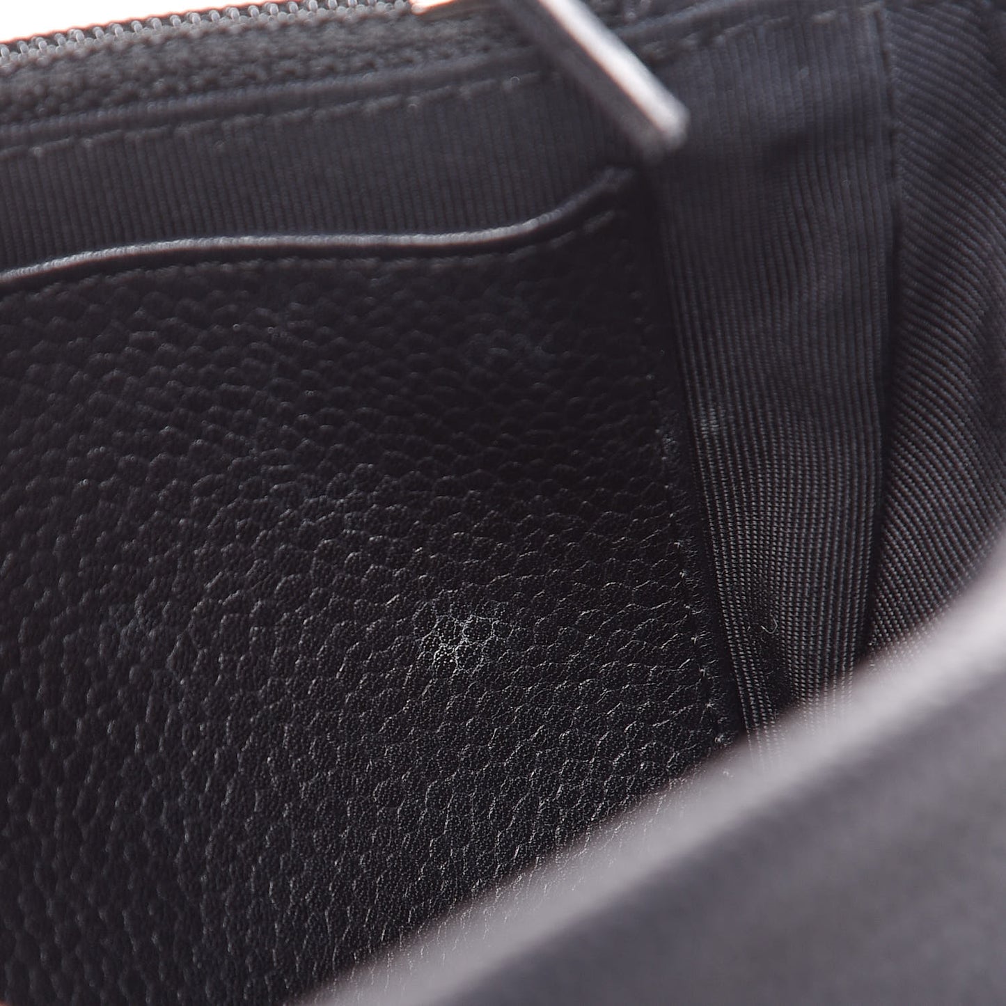 Caviar Half Moon Wallet On Chain WOC Black