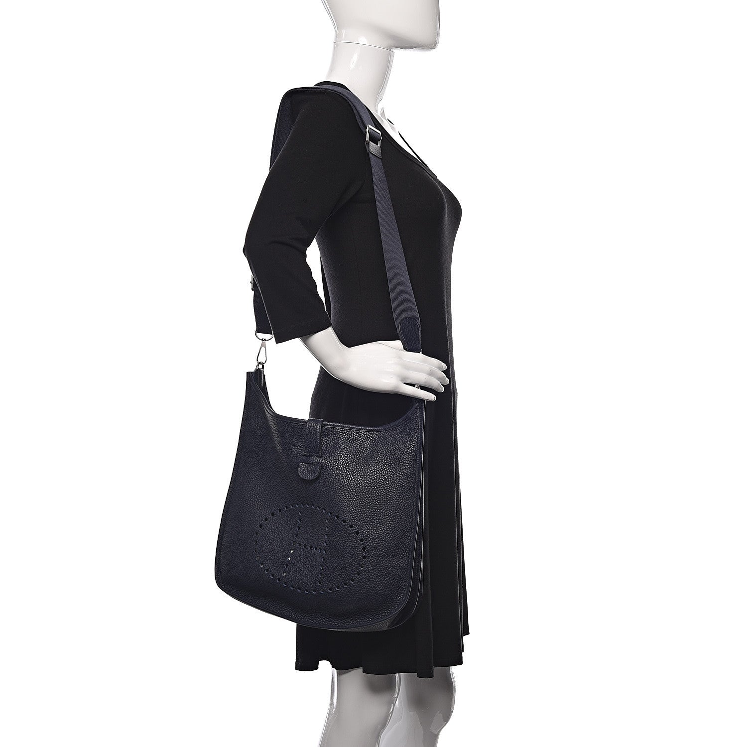 Hermes Taurillon Clemence Evelyne III PM Bleu Nuit 2 of 12