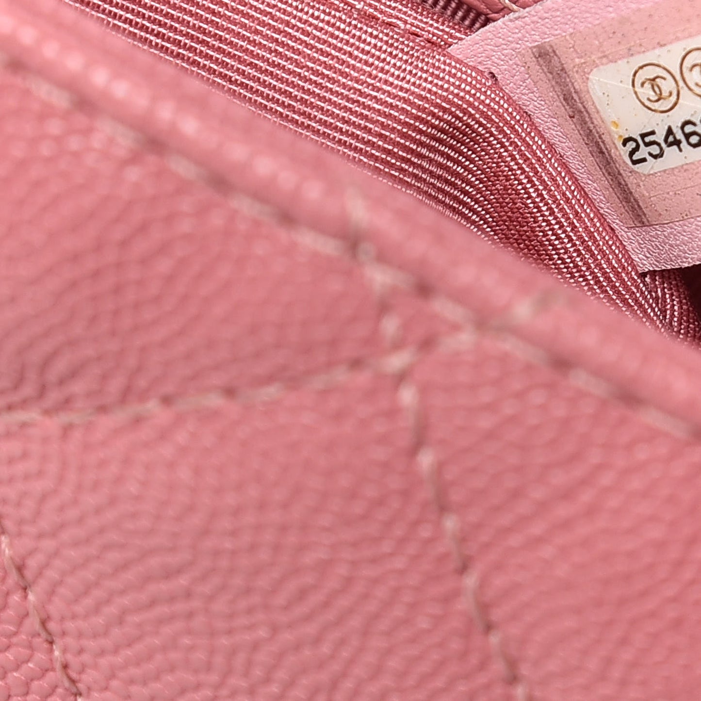 Caviar Quilted Medium Urban Companion Flap Pink