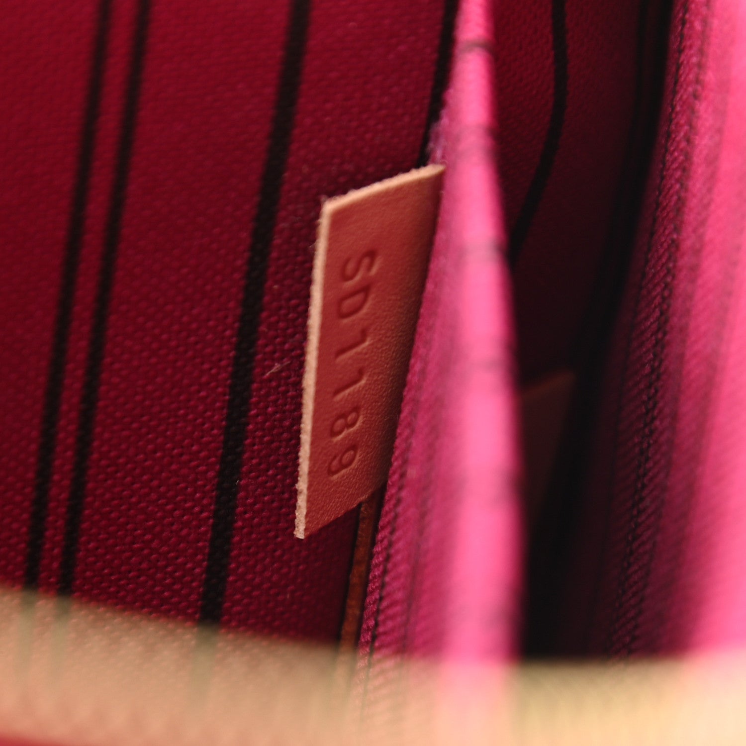 Louis Vuitton Monogram Neverfull MM GM Pochette Pivoine 7 of 7