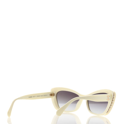 Chanel Acetate Pearl Cat Eye CC Sunglasses 5481-H White 4 of 8