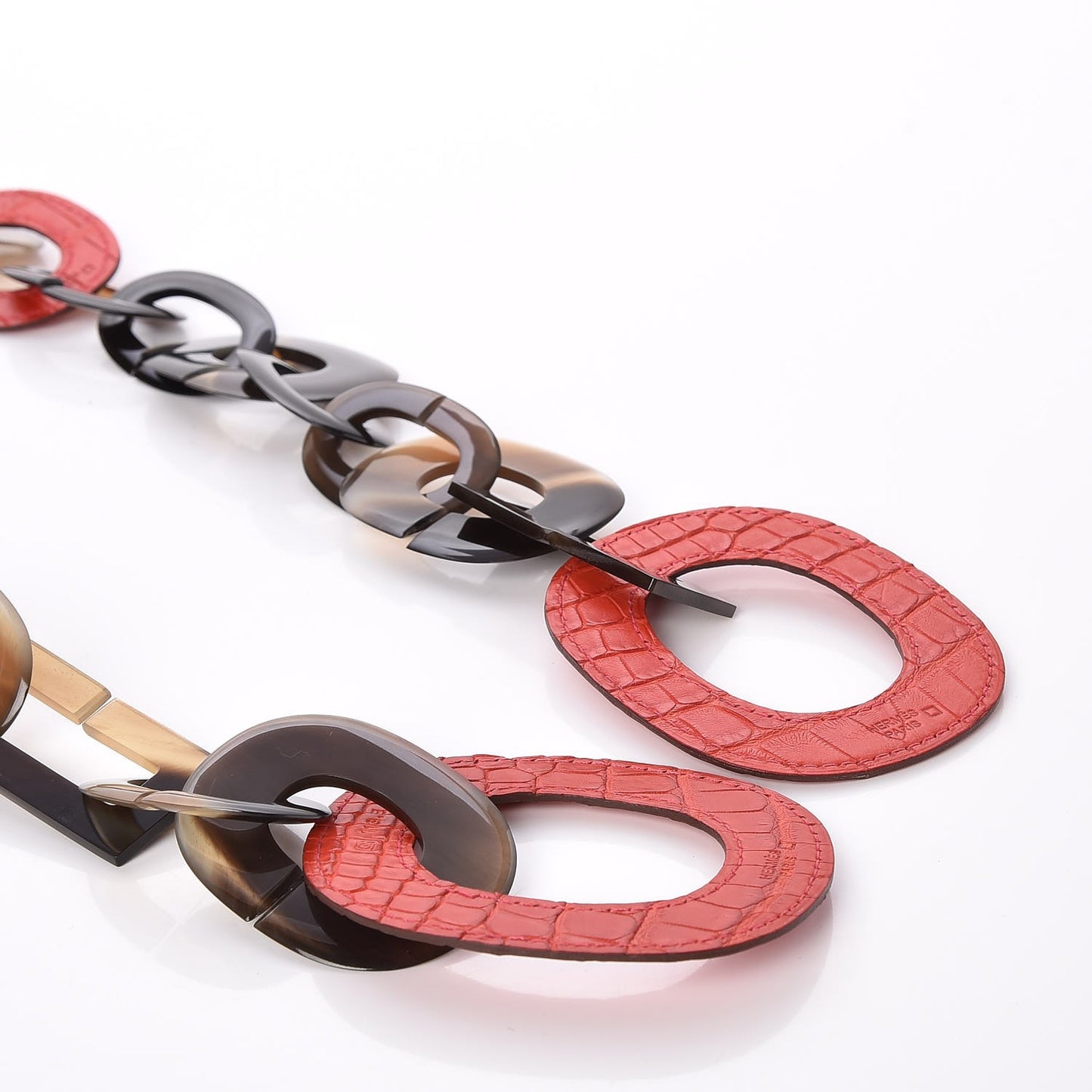 Buffalo Horn Alligator Isidore Necklace Rouge H