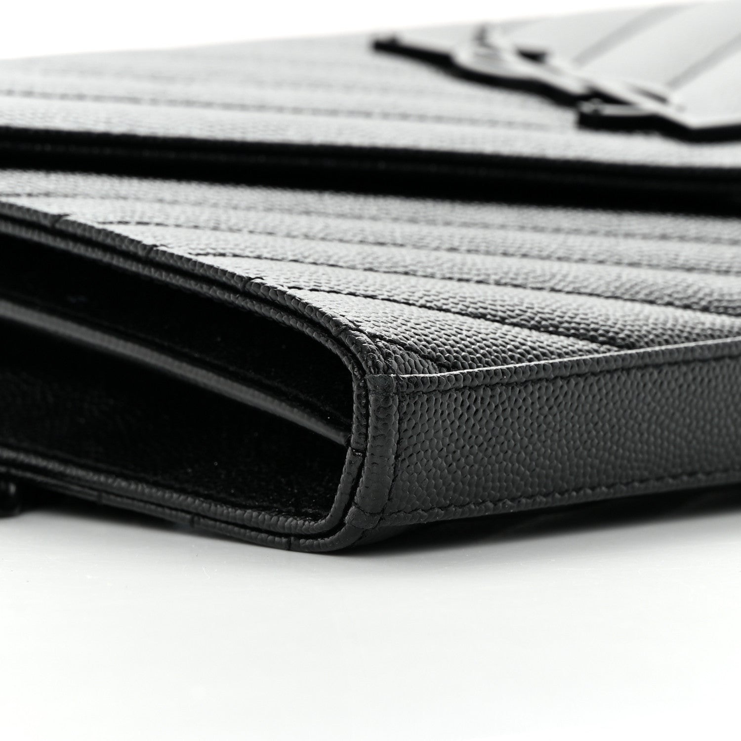 Saint Laurent Grain De Poudre Matelasse Chevron Monogram Monochrome Chain Wallet Black 9 of 13