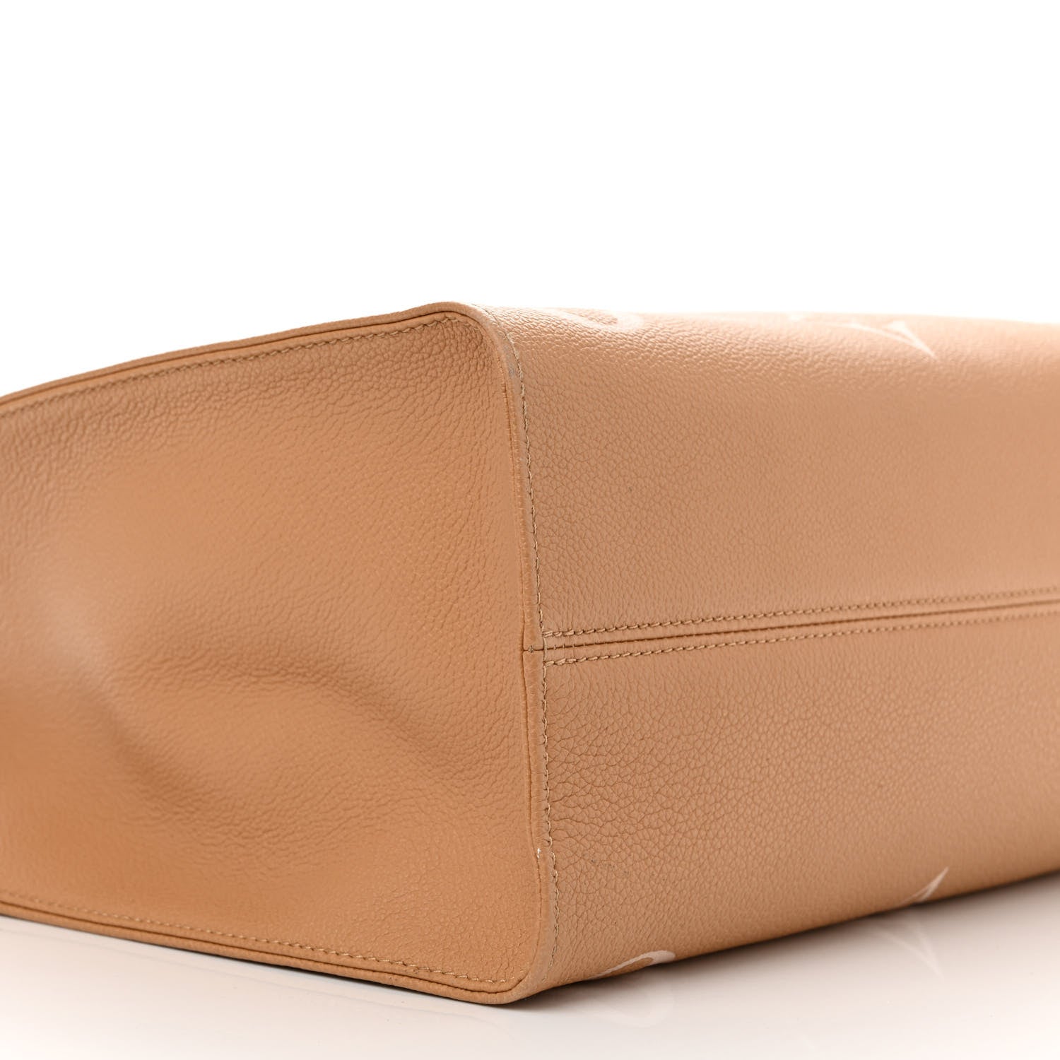 Louis Vuitton Empreinte Monogram Giant Onthego MM Arizona Creme 8 of 15