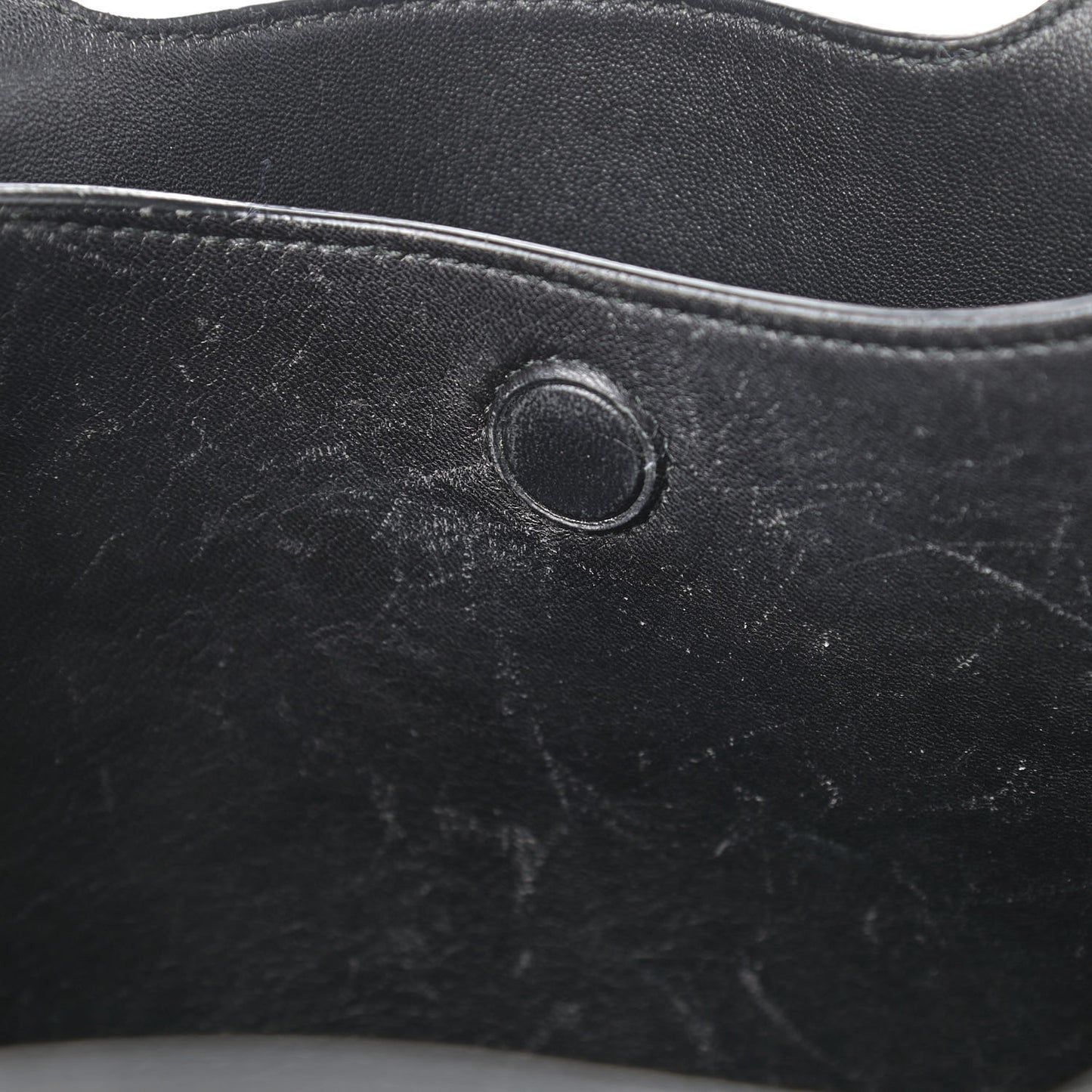 Vitello Daino Soft Medium Dynamique Tote Black