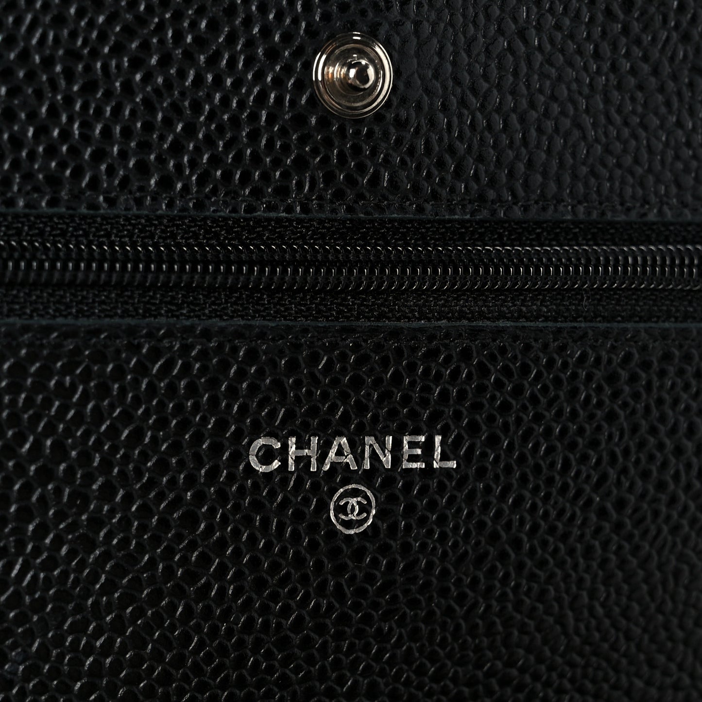 Caviar Quilted Wallet on Chain WOC Black