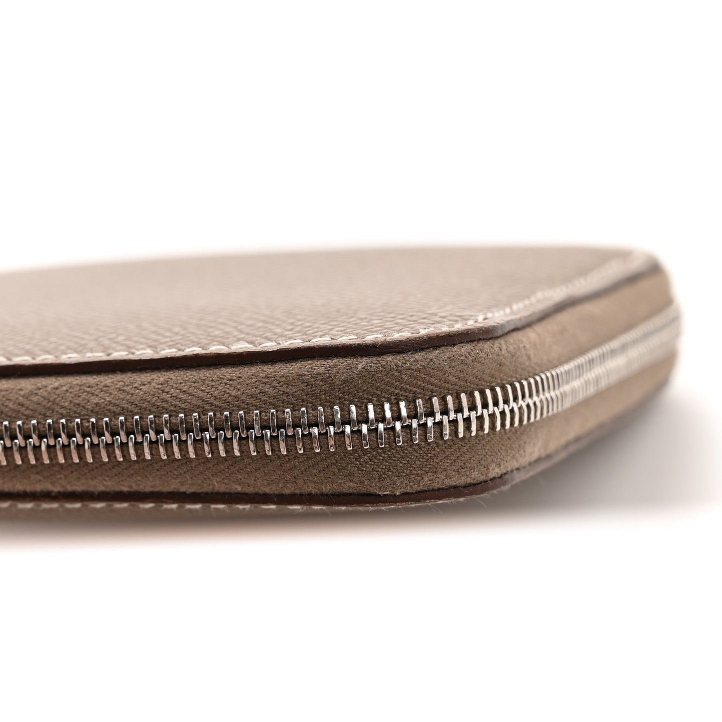 Epsom Silk'in Compact Wallet Etoupe