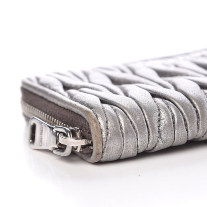 Miu Miu Nappa Matelasse Pouch Cromo 8 of 11