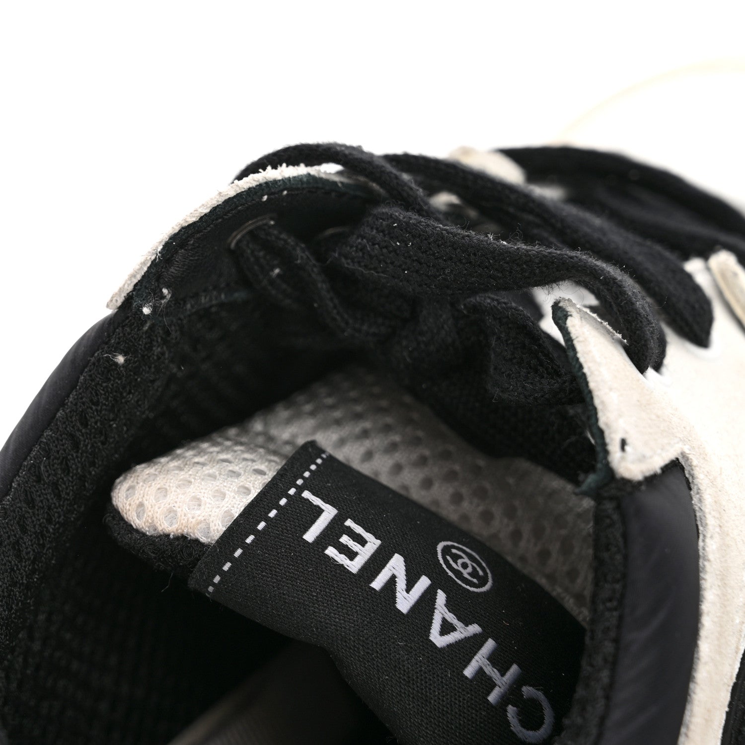 Chanel Mesh Suede Calfskin Grained Calfskin Womens CC Sneakers 38.5 White Black 9 of 10