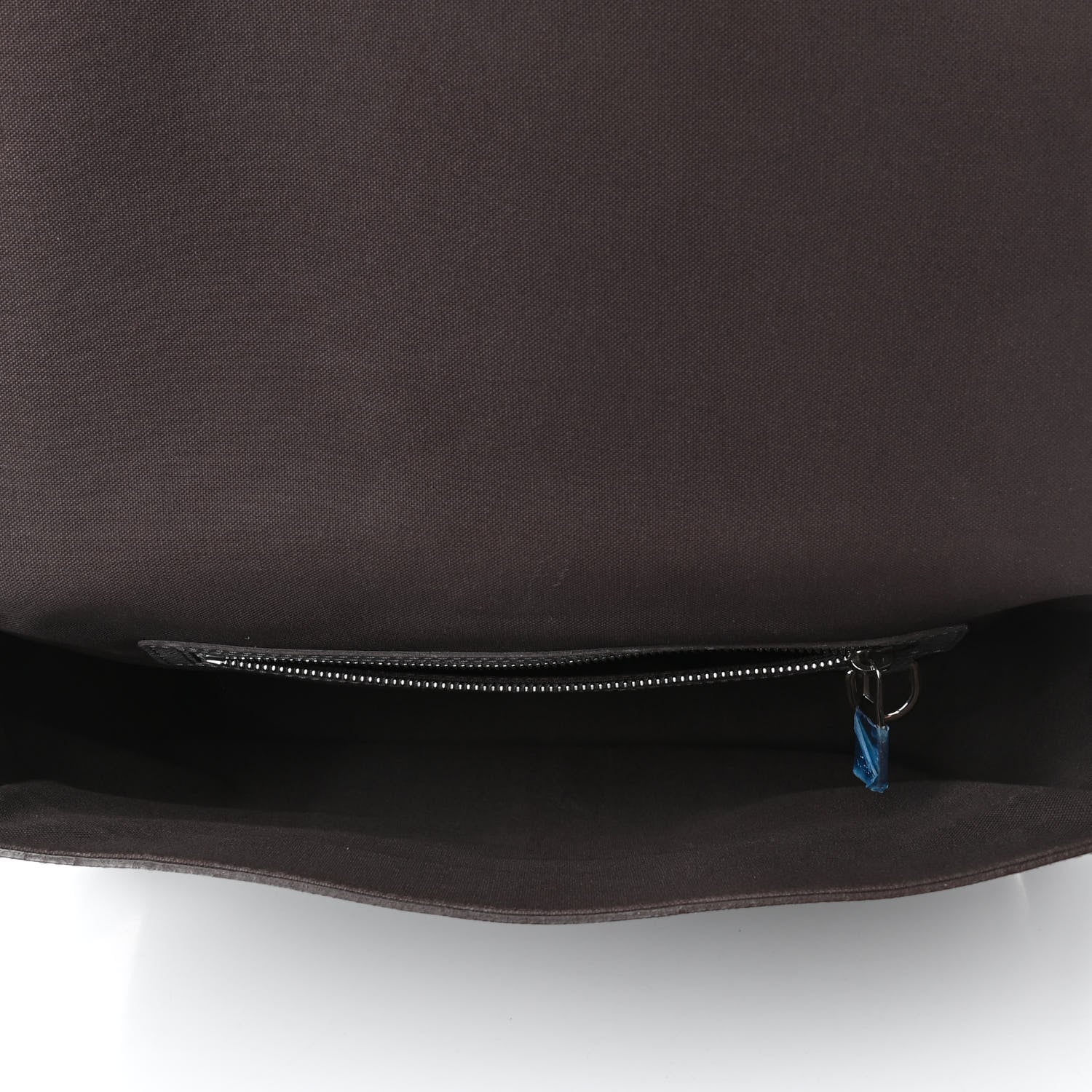 Louis Vuitton Taiga Roman MM Messenger Glacier 4 of 4