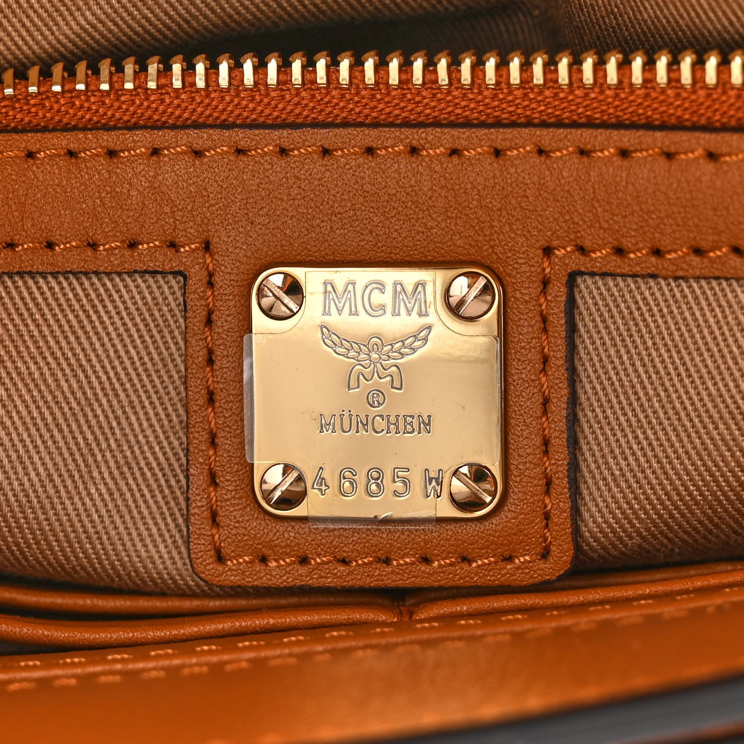 MCM Visetos Large Patricia Love Patch Wallet On Chain Cognac 6 of 10