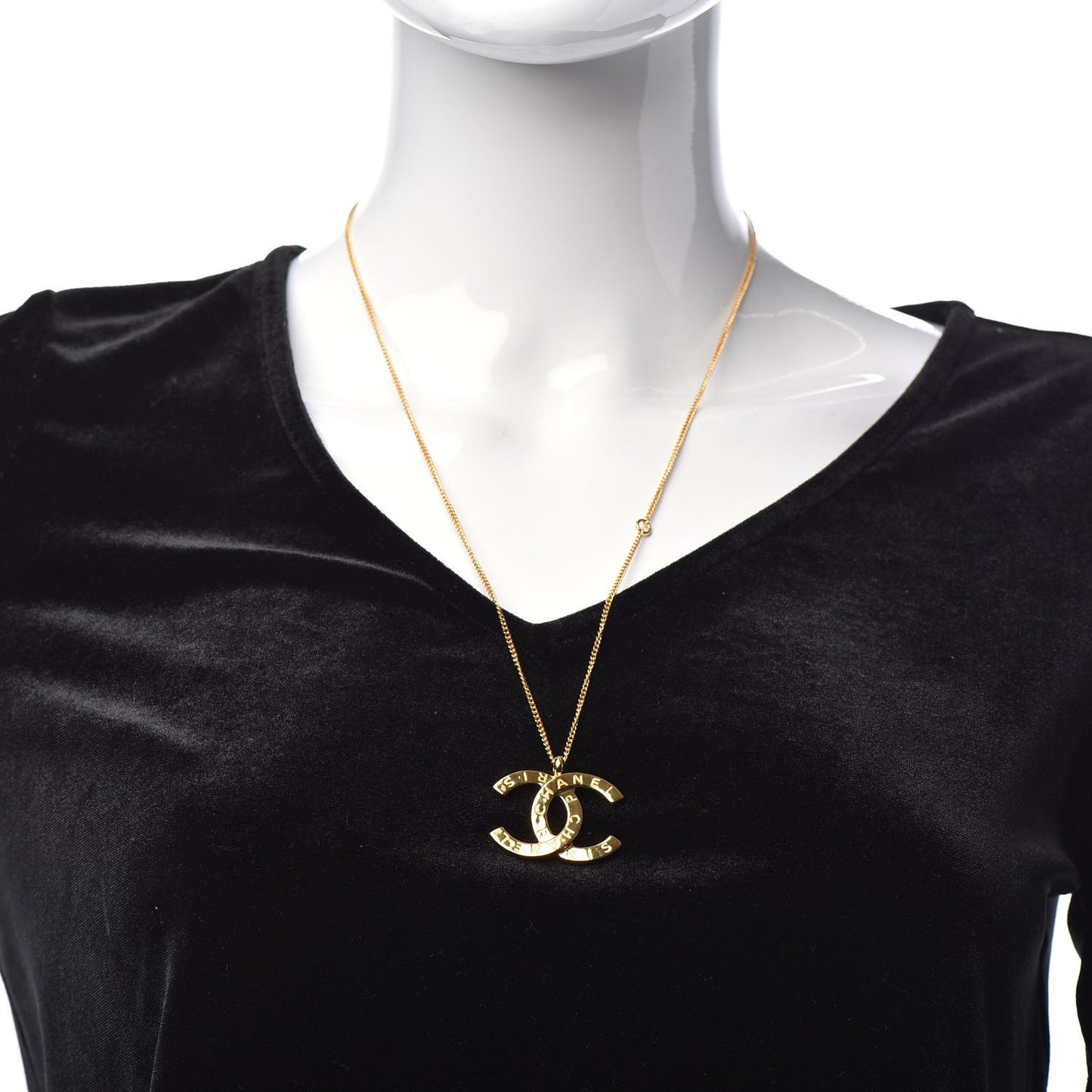 Metal CC Paris Button Necklace Gold