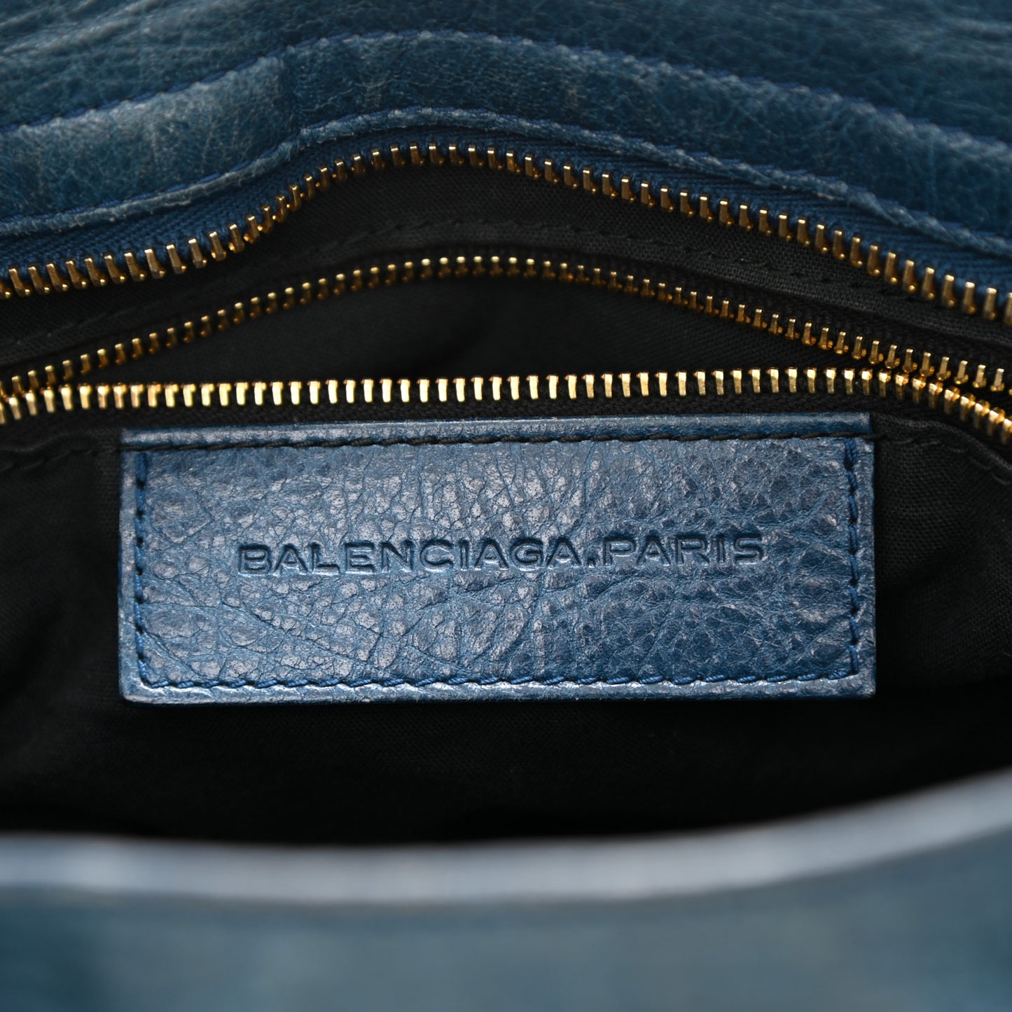 Agneau Giant 12 Gold Hardware City Bleu Mineral