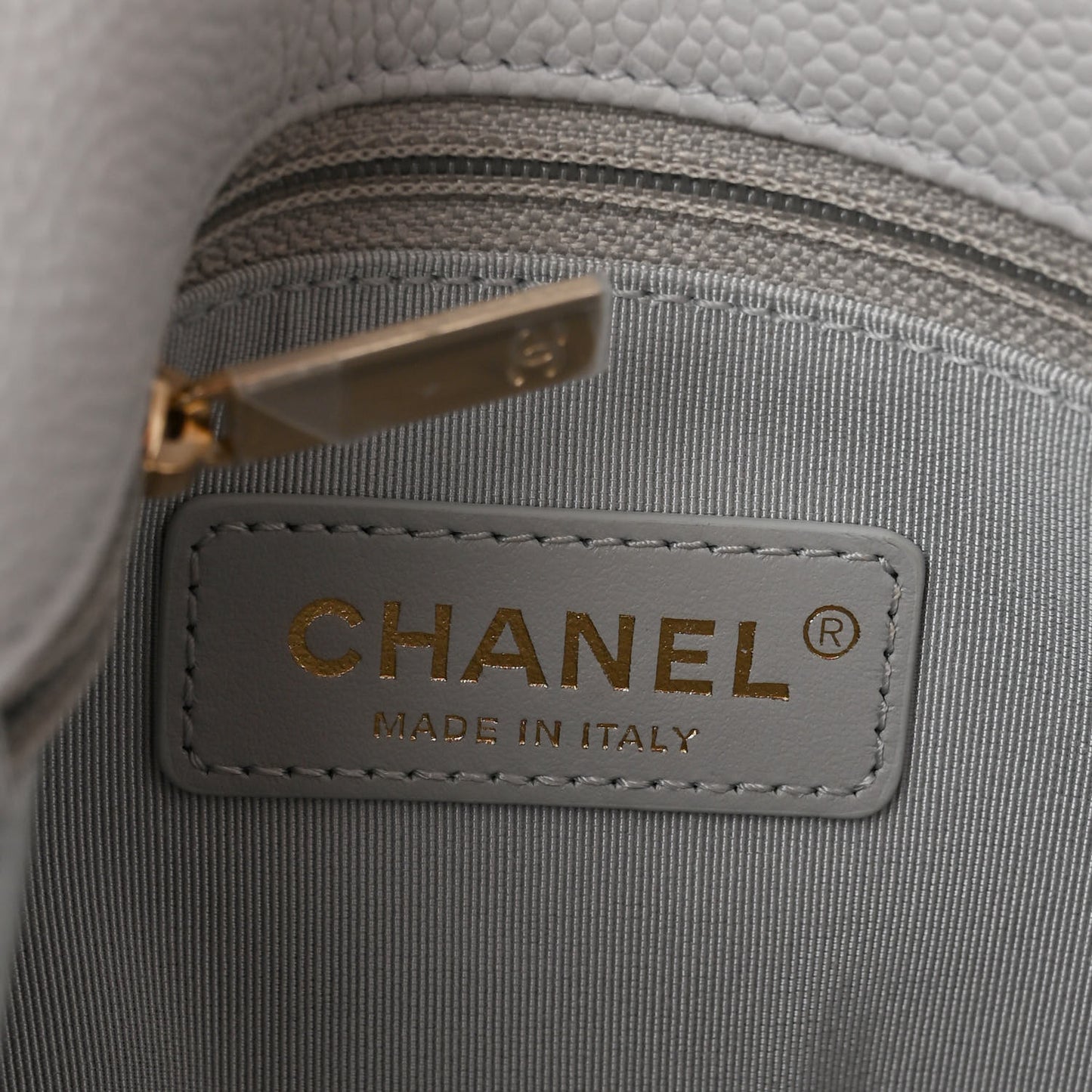 Caviar Quilted Small City Walk Flap Light Grey