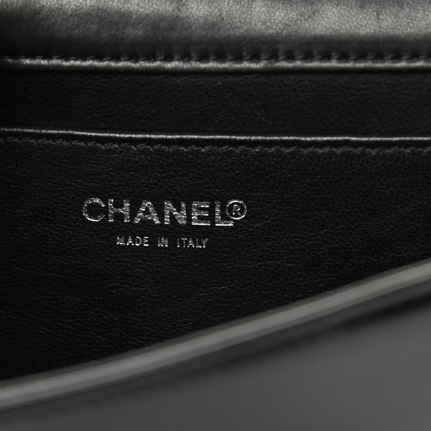 Chanel Patent Just a Drop of N°5 Comic Coco Clutch 6 of 15